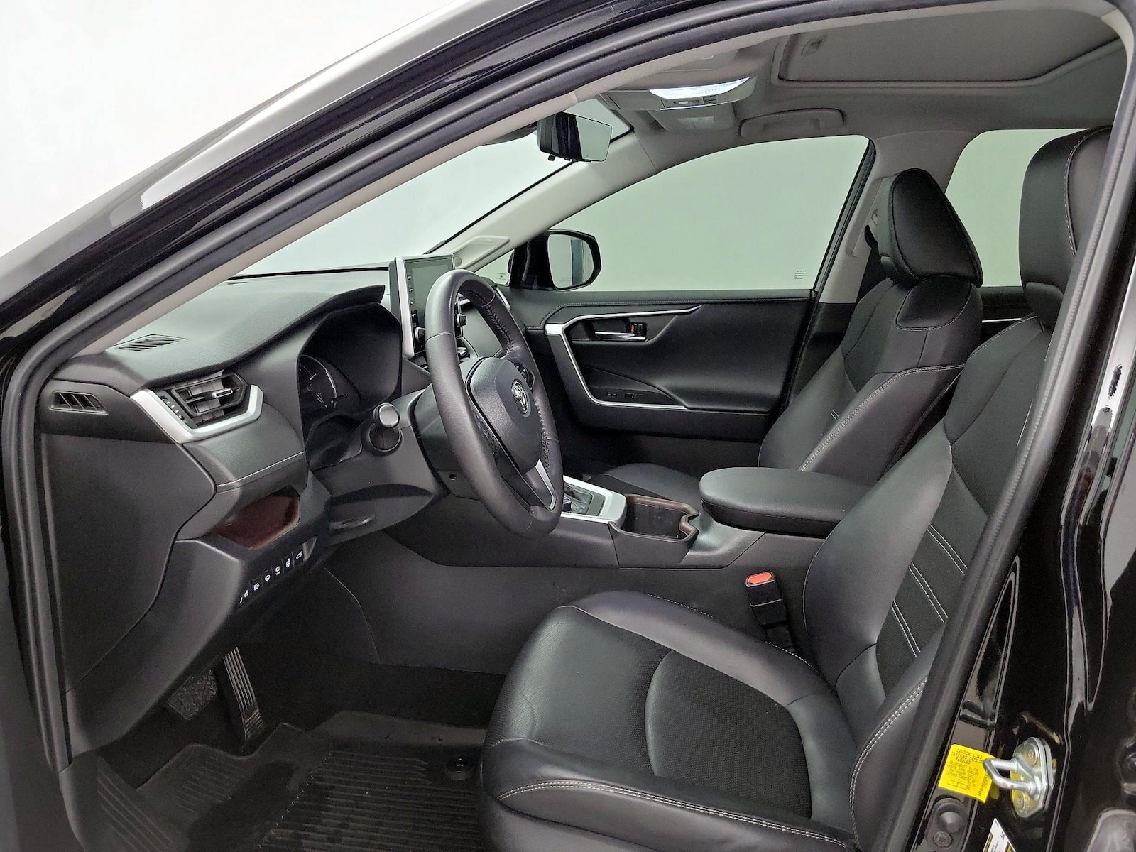 2022 Toyota RAV4 Limited - Photo 12