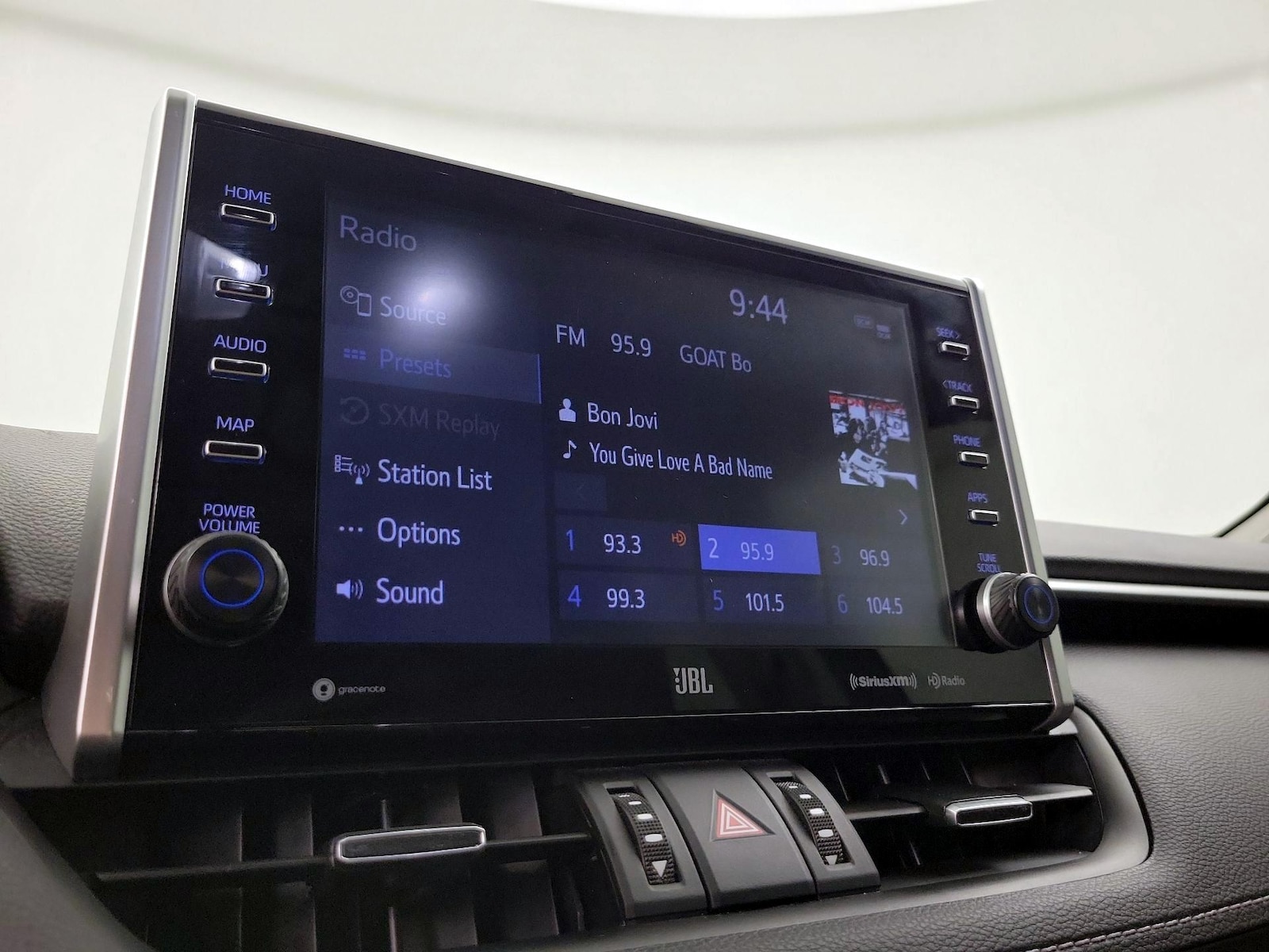 2022 Toyota RAV4 Limited - Photo 16