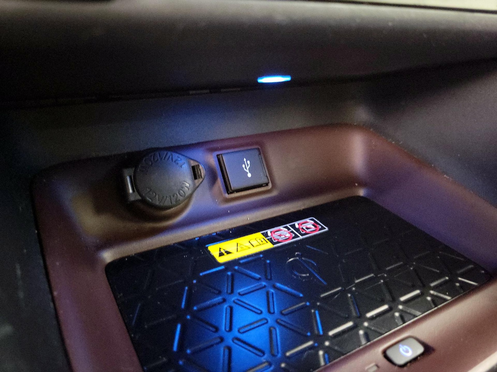 2022 Toyota RAV4 Limited - Photo 19