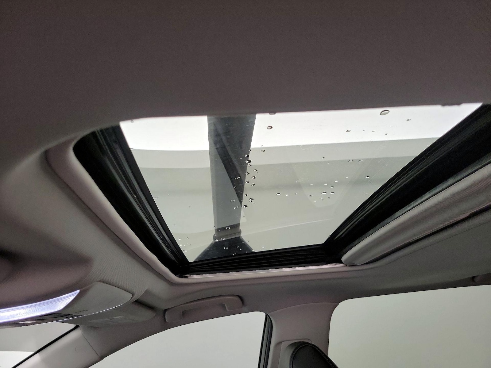 2022 Toyota RAV4 Limited - Photo 20