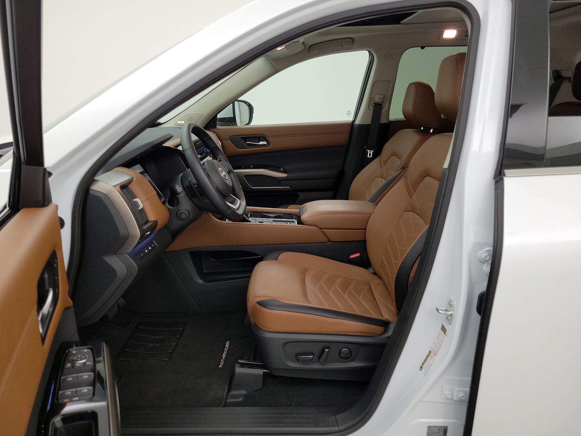 Thumbnail: 2025 Nissan Pathfinder - 11