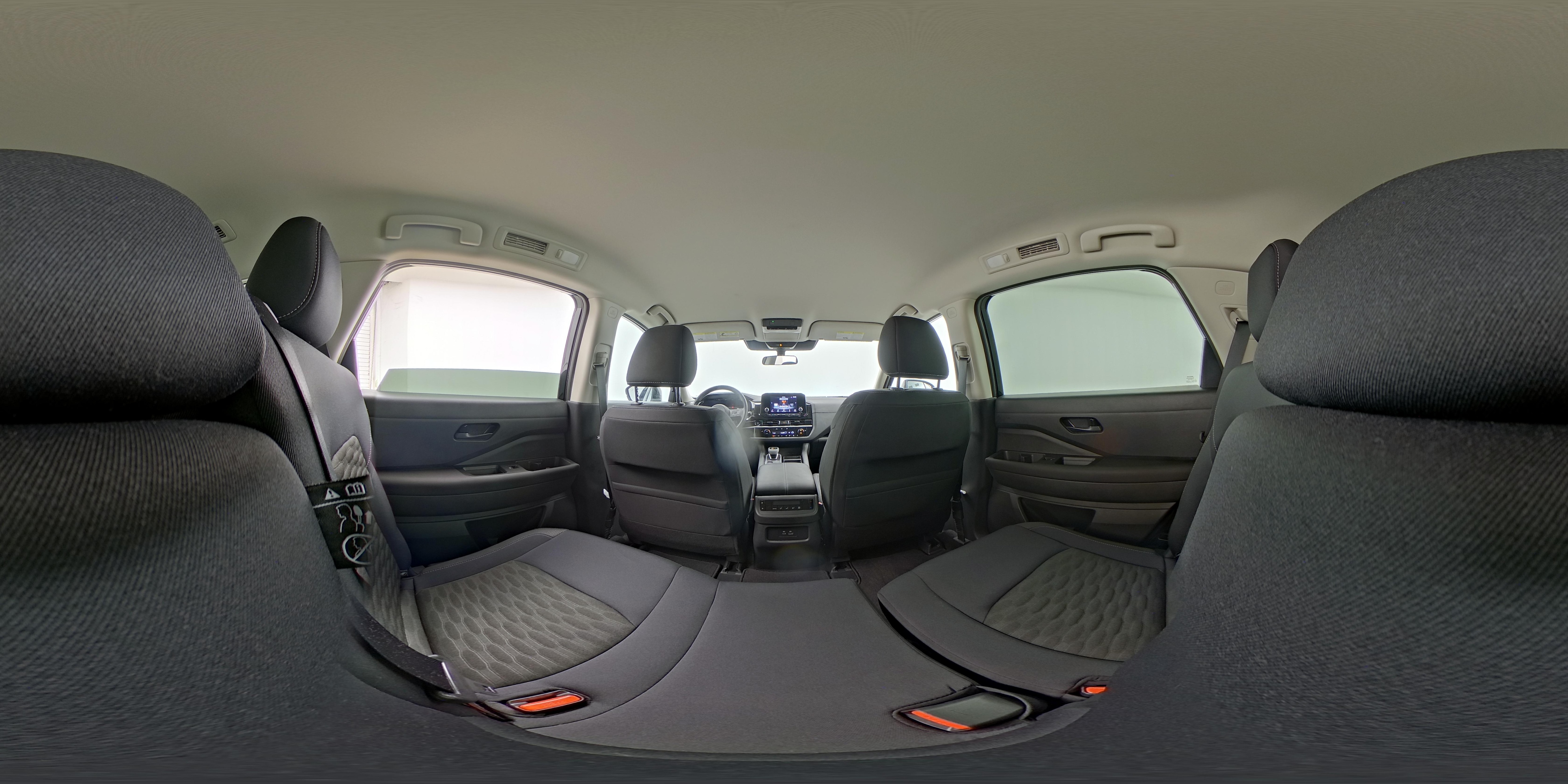 2025 Nissan Pathfinder SV - Photo 27