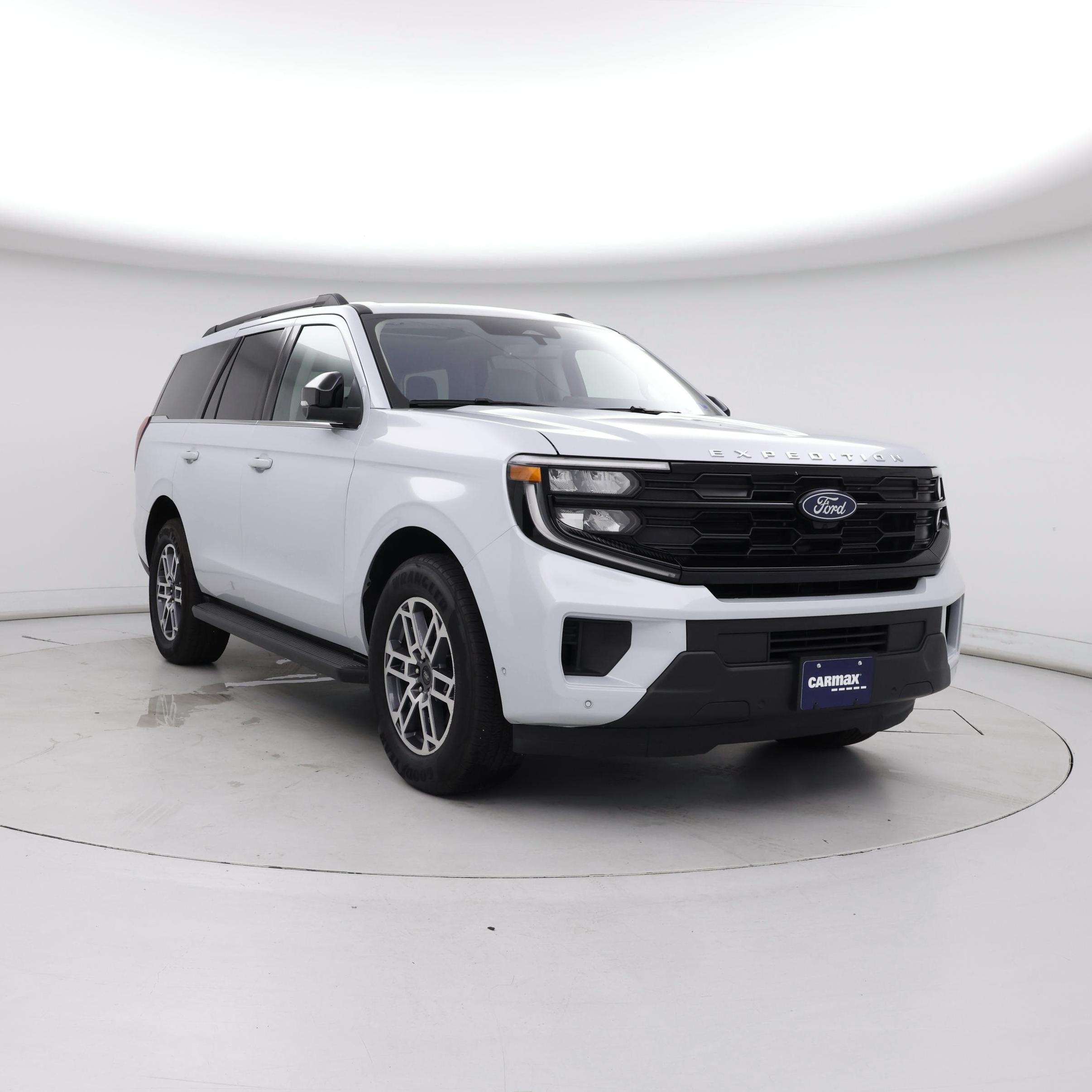Silver 2025 Ford Expedition SUV / Crossover 4X2 Automatic