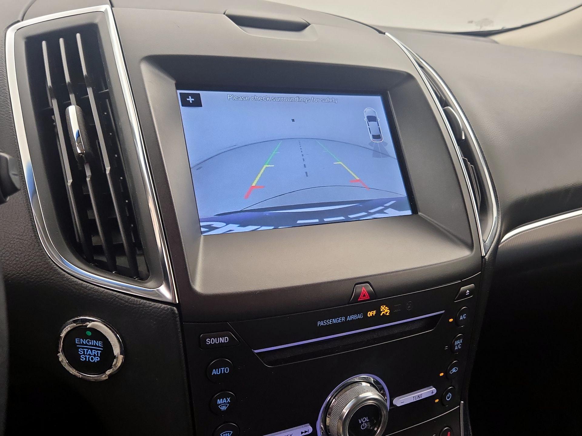 Thumbnail: 2019 Ford Edge - 14