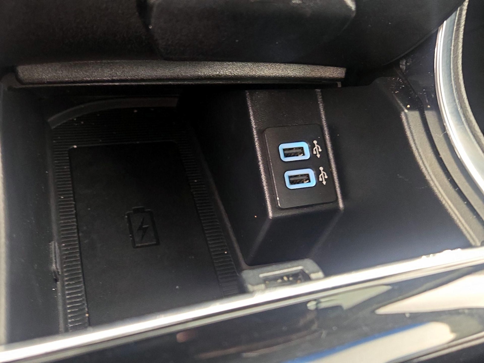 2019 Ford Edge Titanium - Photo 19