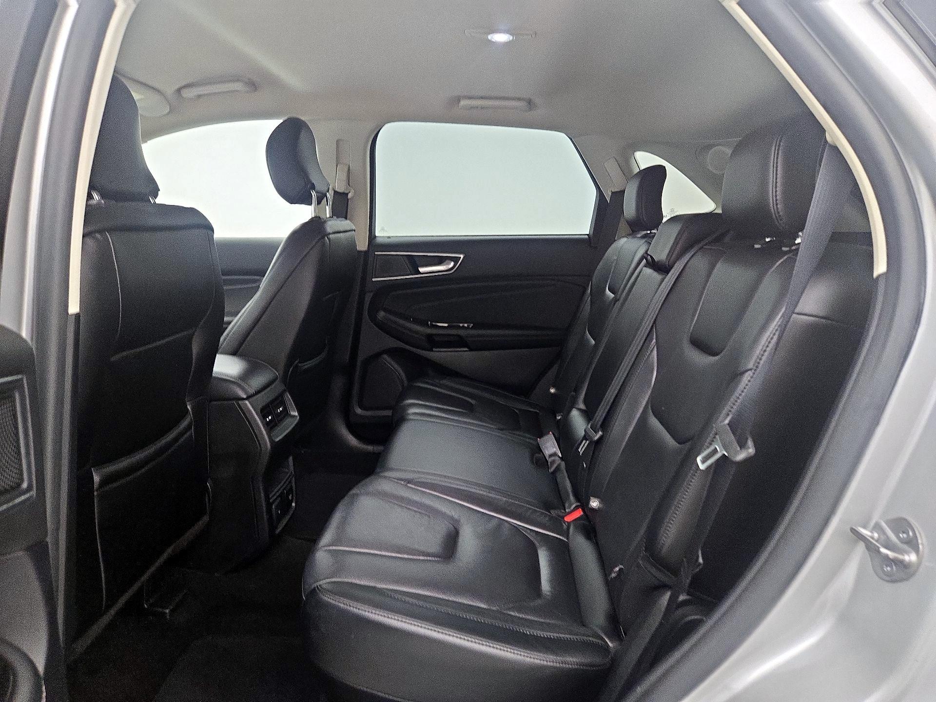 Thumbnail: 2019 Ford Edge - 19