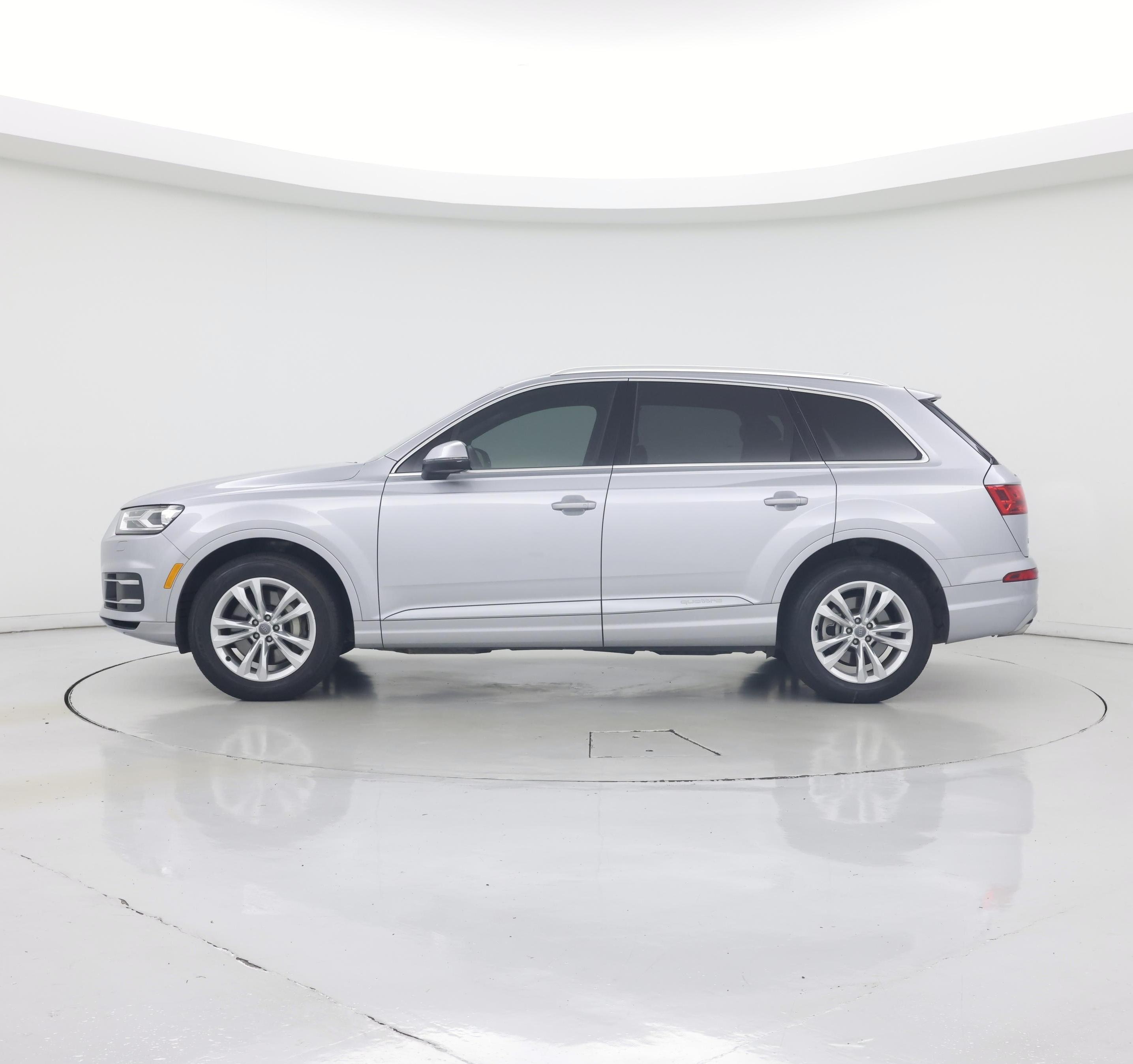 Thumbnail: 2018 Audi Q7 - 3