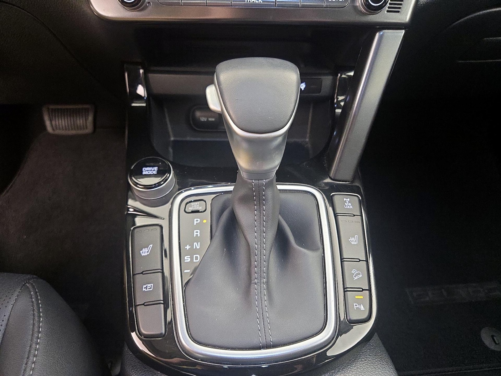 2025 Kia Seltos EX - Photo 19