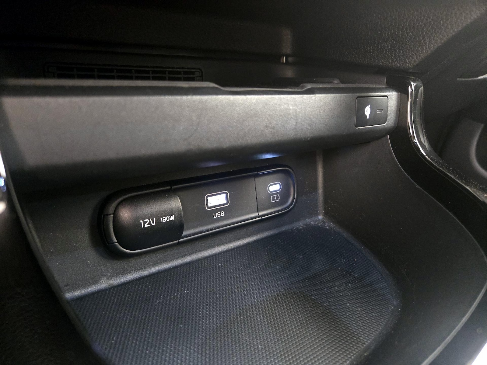 2025 Kia Seltos EX - Photo 20
