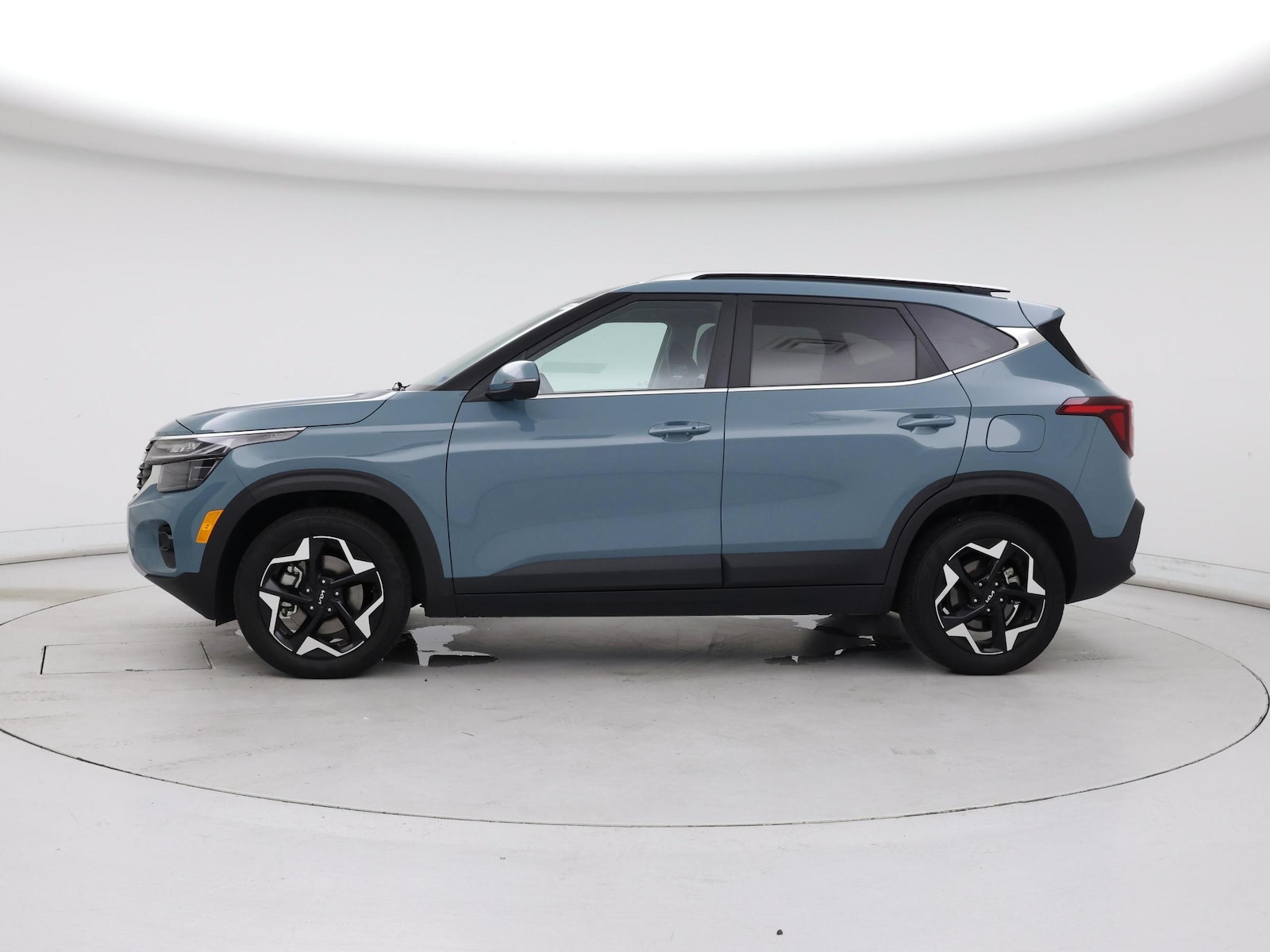 2025 Kia Seltos EX - Photo 4