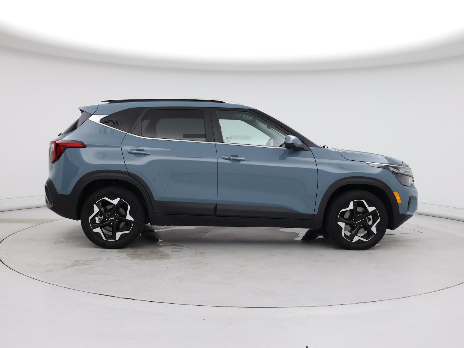 2025 Kia Seltos EX - Photo 8