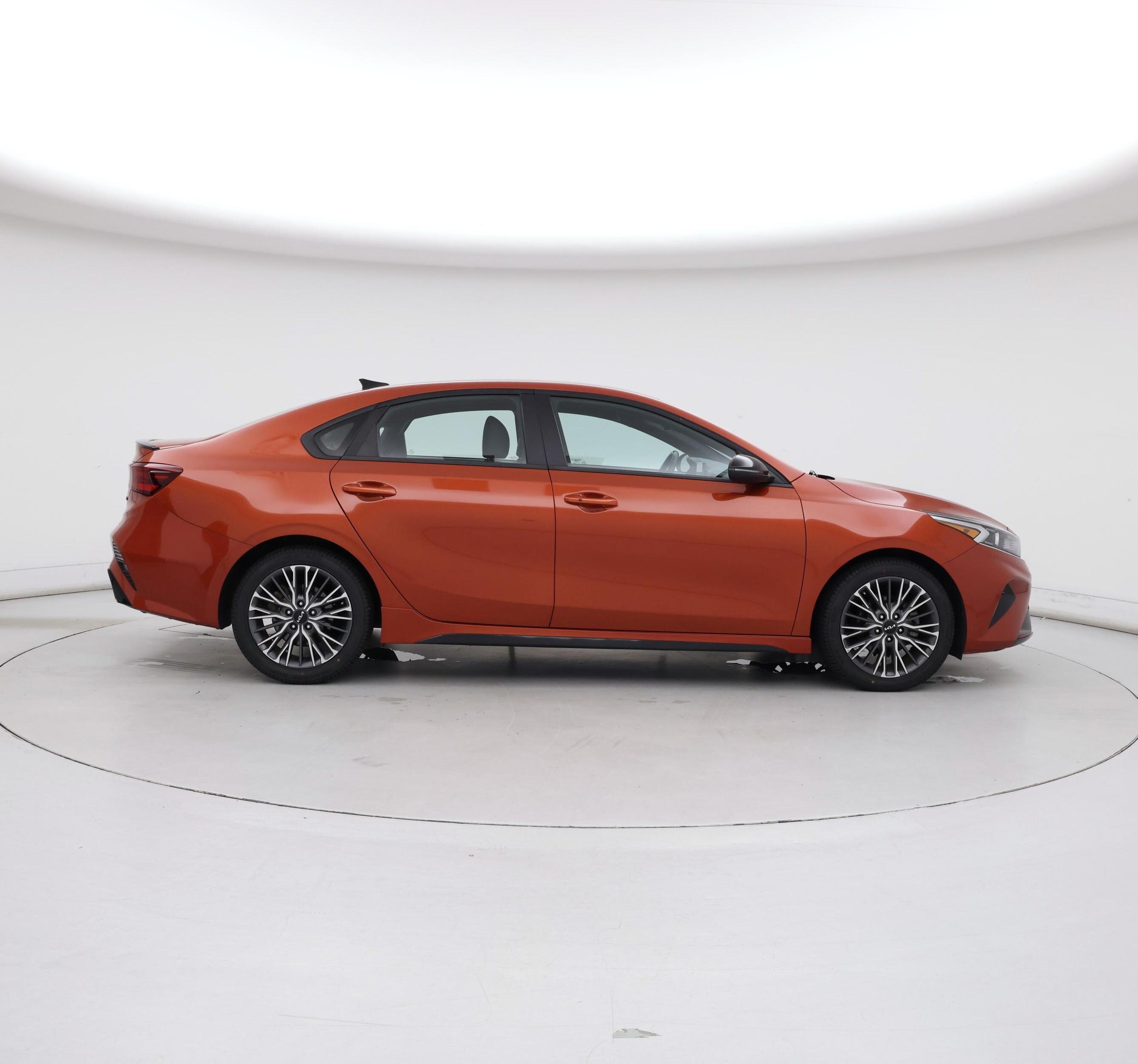Thumbnail: 2023 Kia Forte - 7