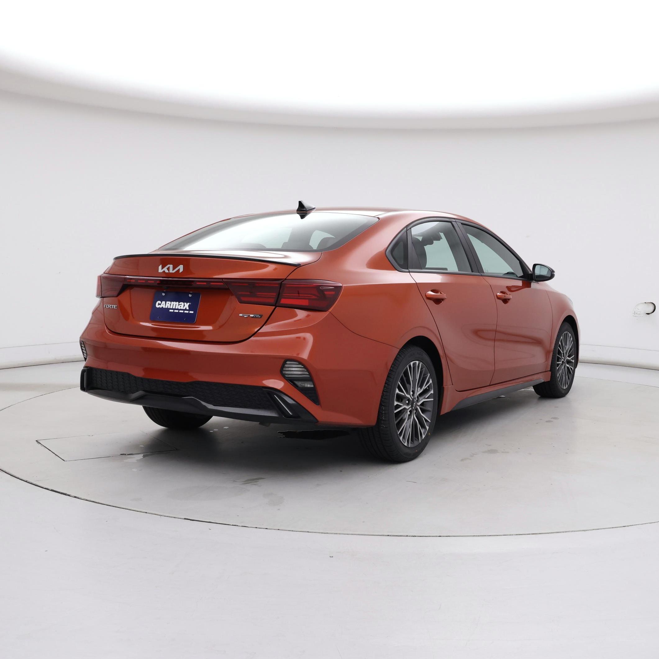Thumbnail: 2023 Kia Forte - 8