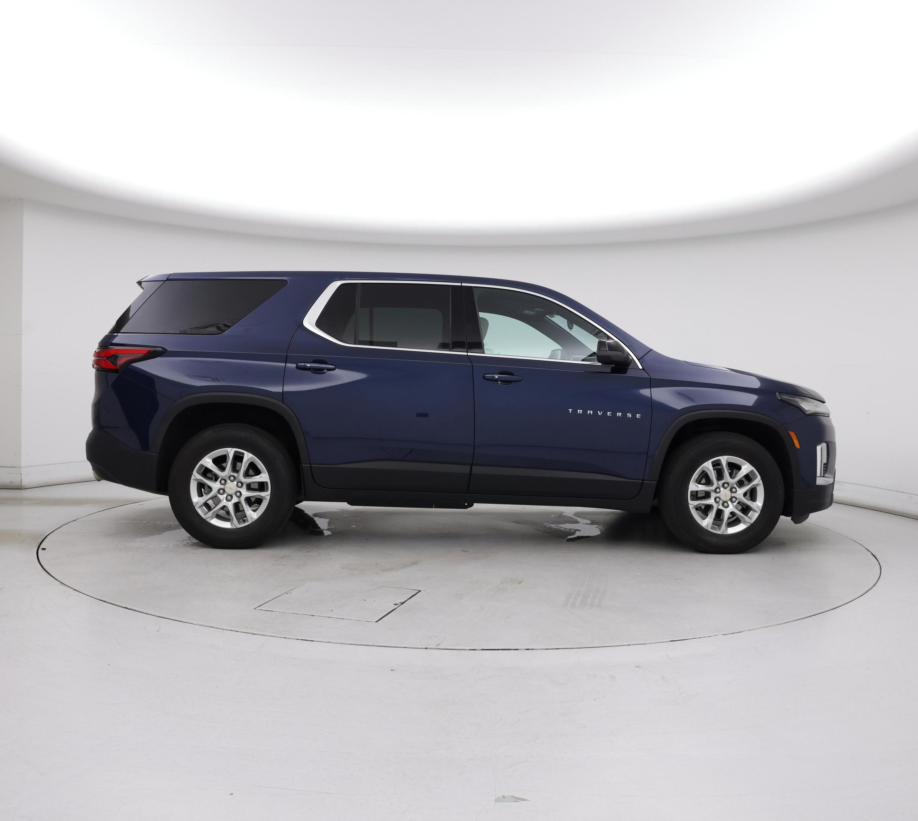 Thumbnail: 2023 Chevrolet Traverse - 7