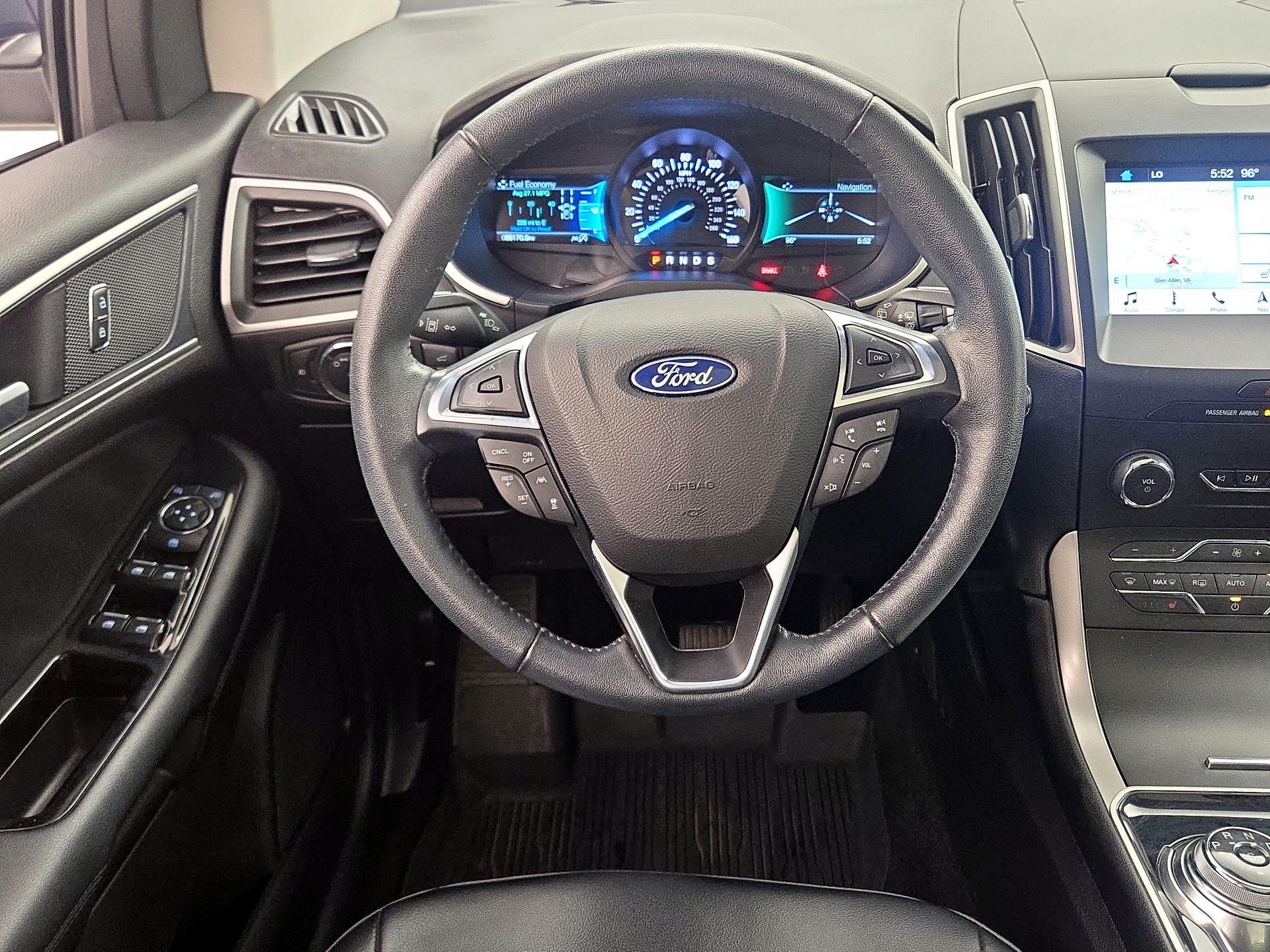 Thumbnail: 2019 Ford Edge - 10