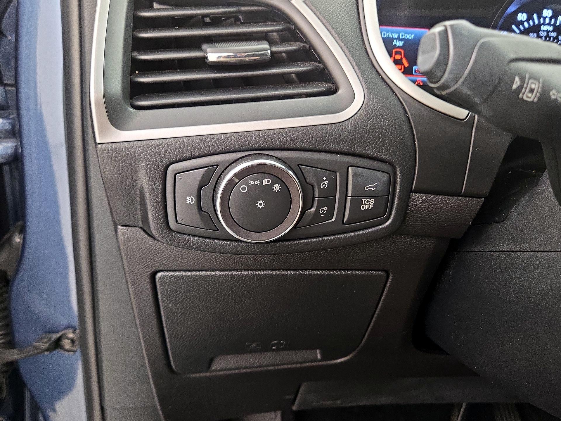 Thumbnail: 2019 Ford Edge - 13