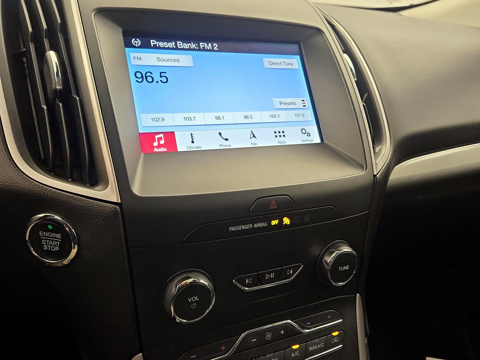 Thumbnail: 2019 Ford Edge - 16