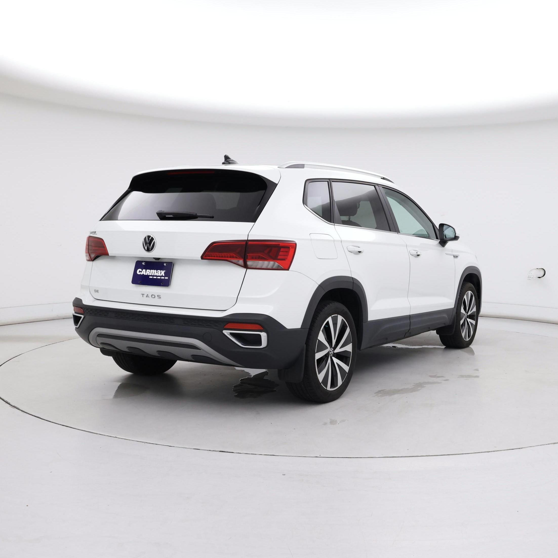 Thumbnail: 2023 Volkswagen Taos - 8