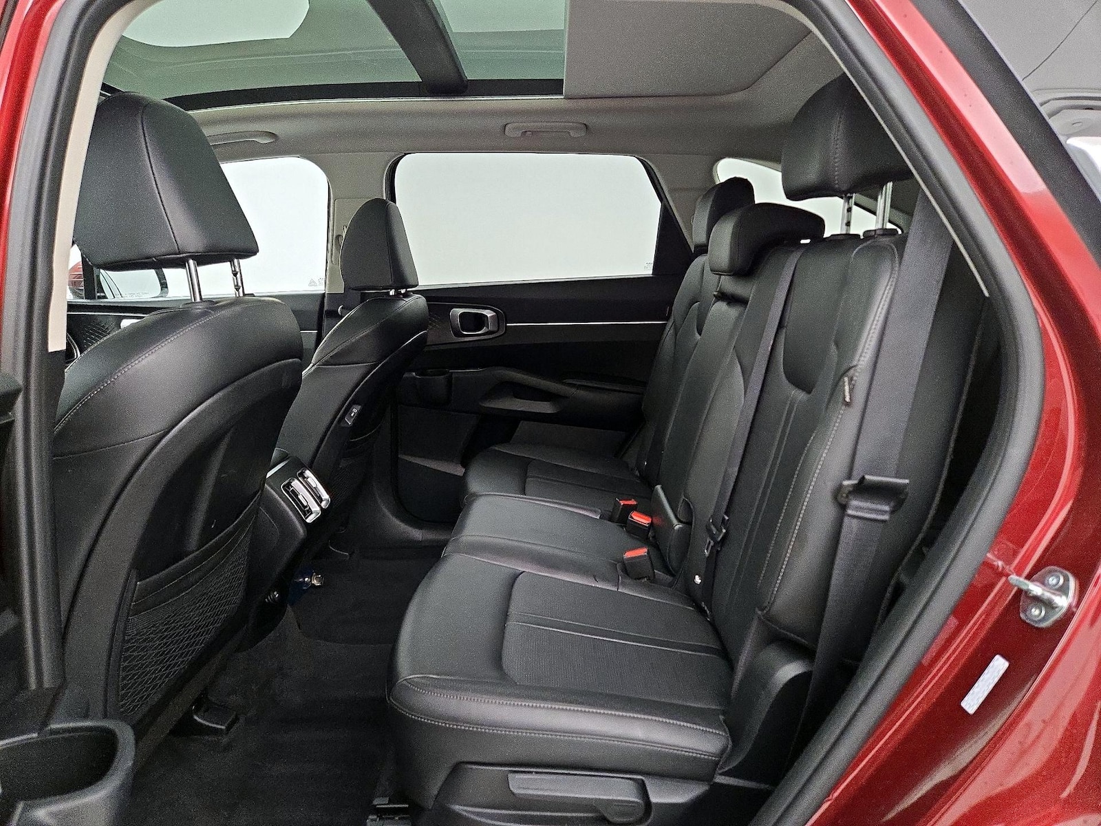2025 Kia Sorento S - Photo 22