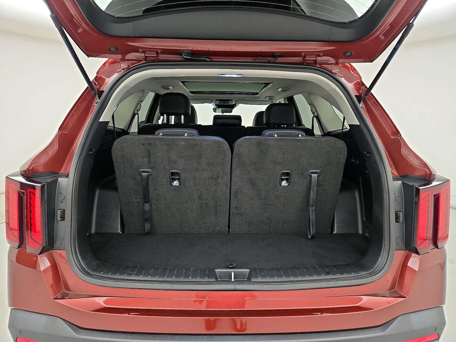 2025 Kia Sorento S - Photo 24