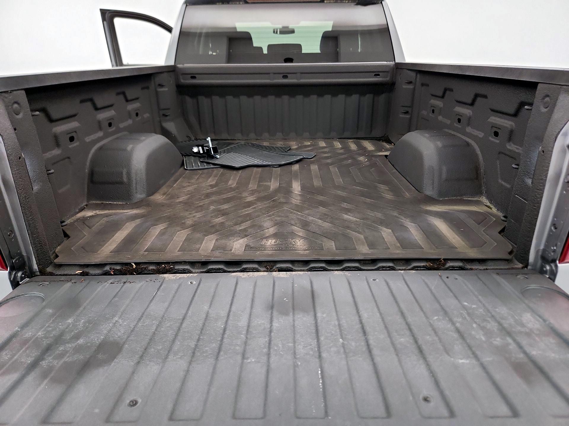 Thumbnail: 2022 Chevrolet Silverado 1500 - 20