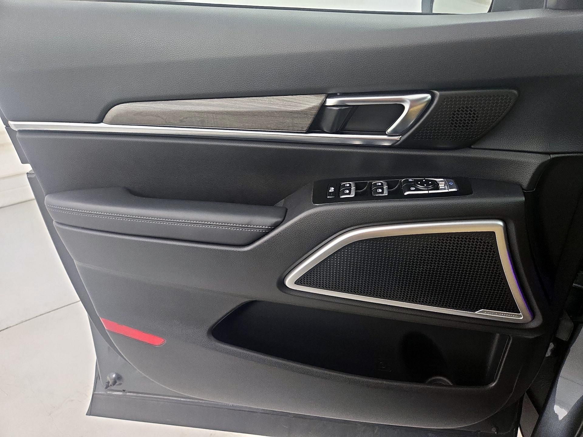 Thumbnail: 2020 Kia Telluride - 12
