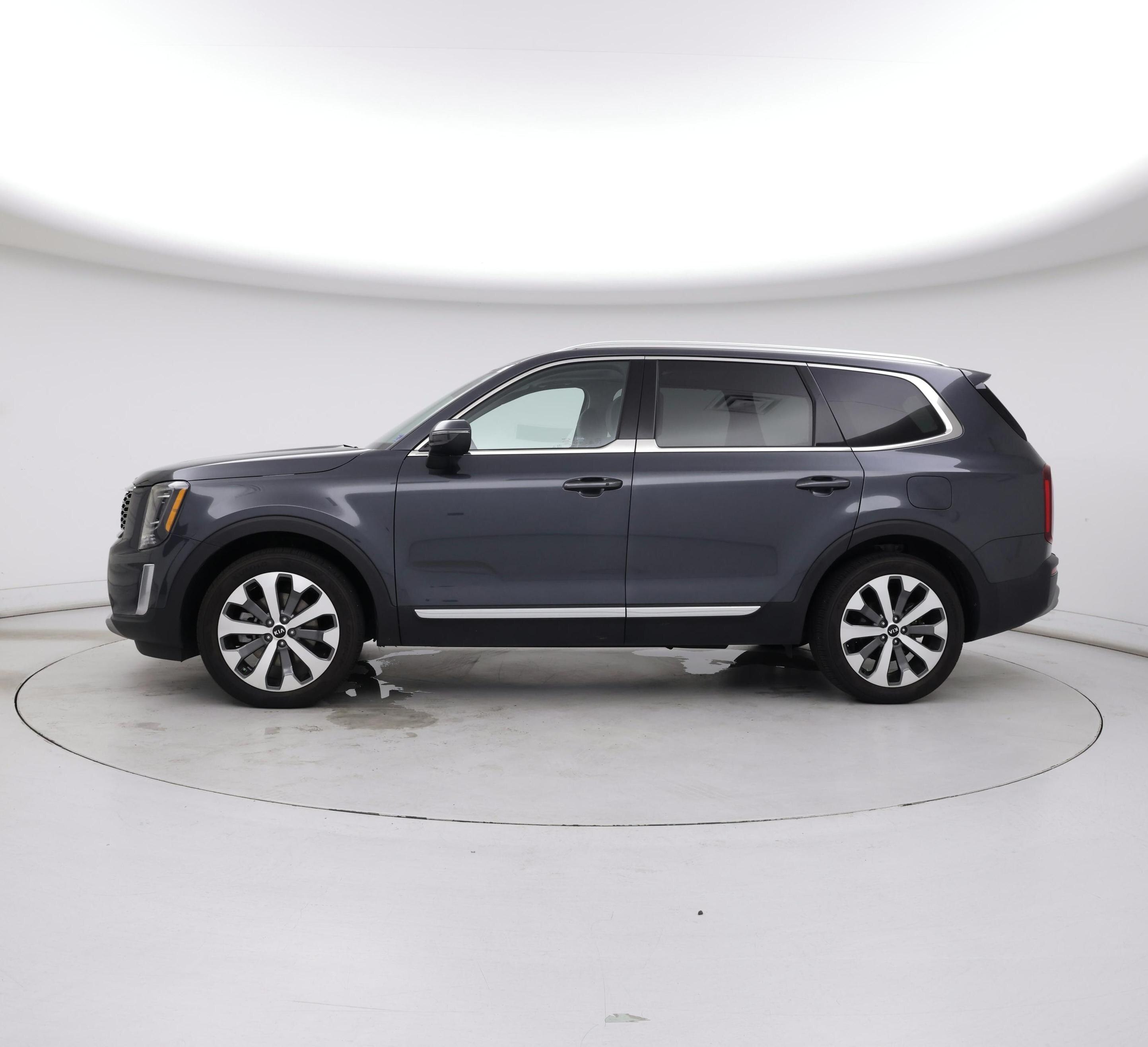 Thumbnail: 2020 Kia Telluride - 3