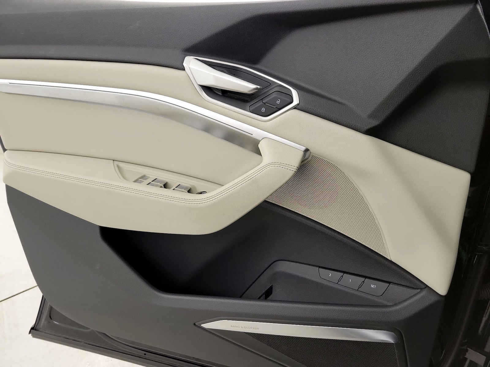 2024 Audi Q8 e-tron Premium Plus - Photo 13