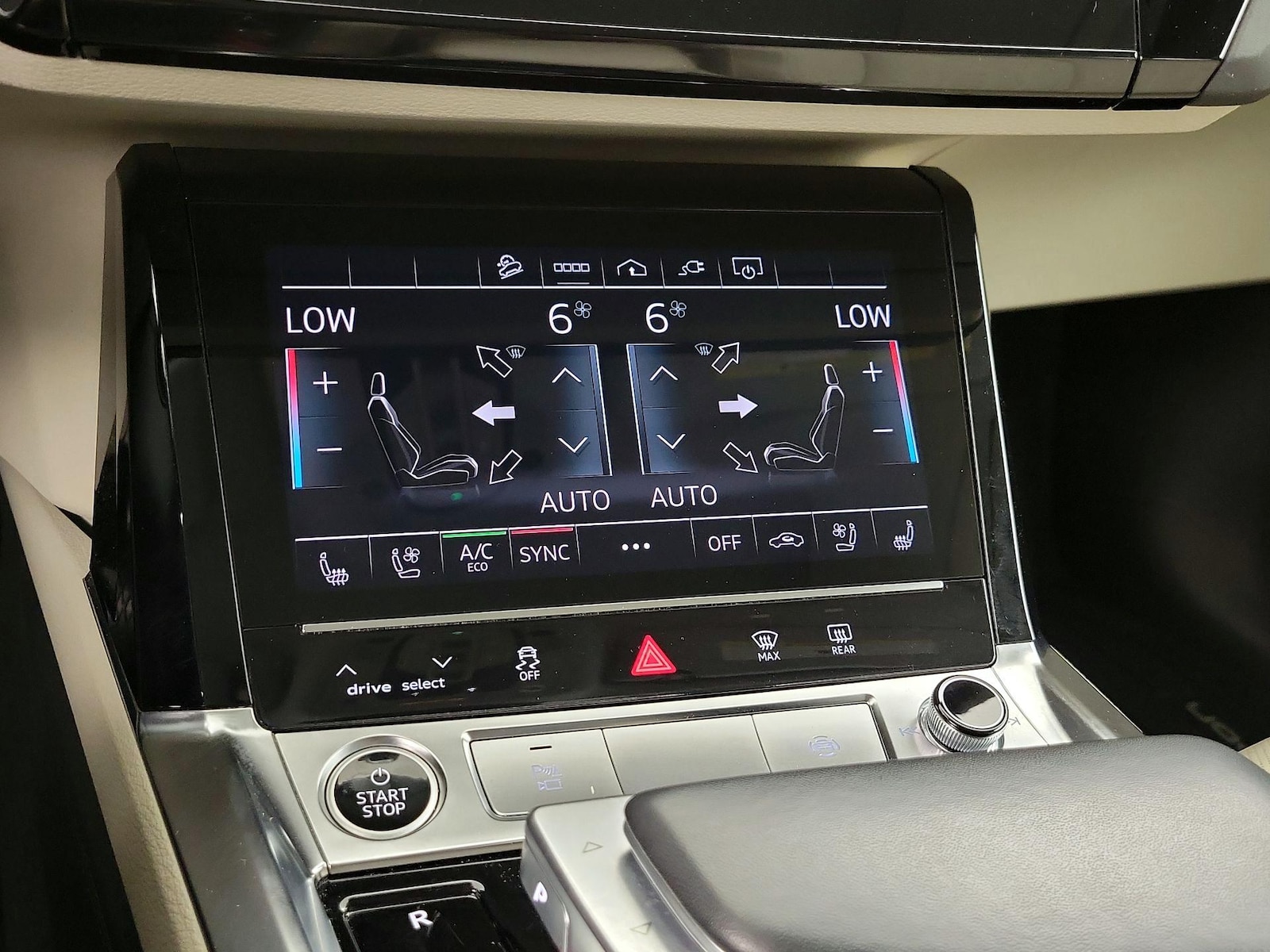 2024 Audi Q8 e-tron Premium Plus - Photo 18
