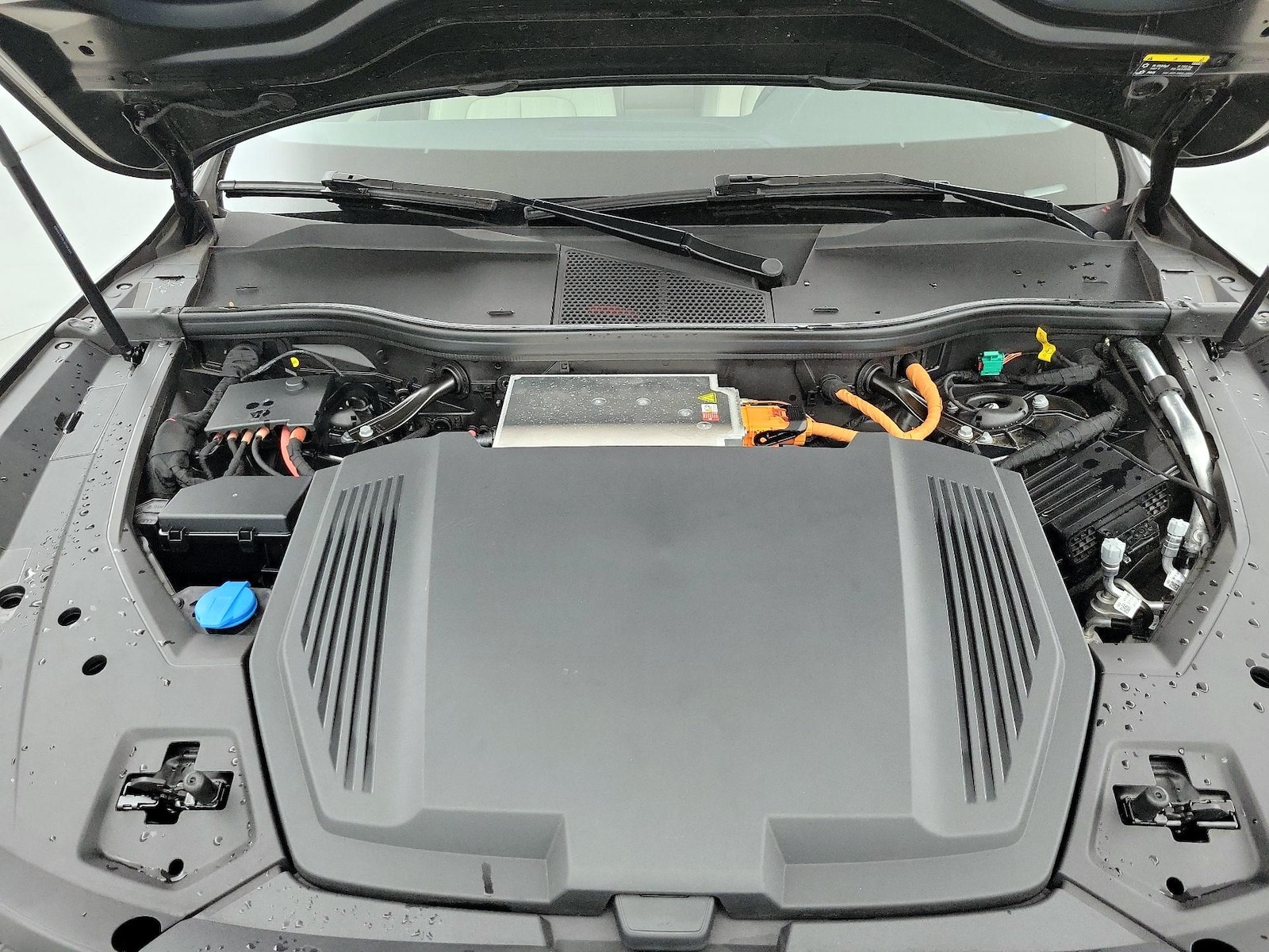 2024 Audi Q8 e-tron Premium Plus - Photo 24