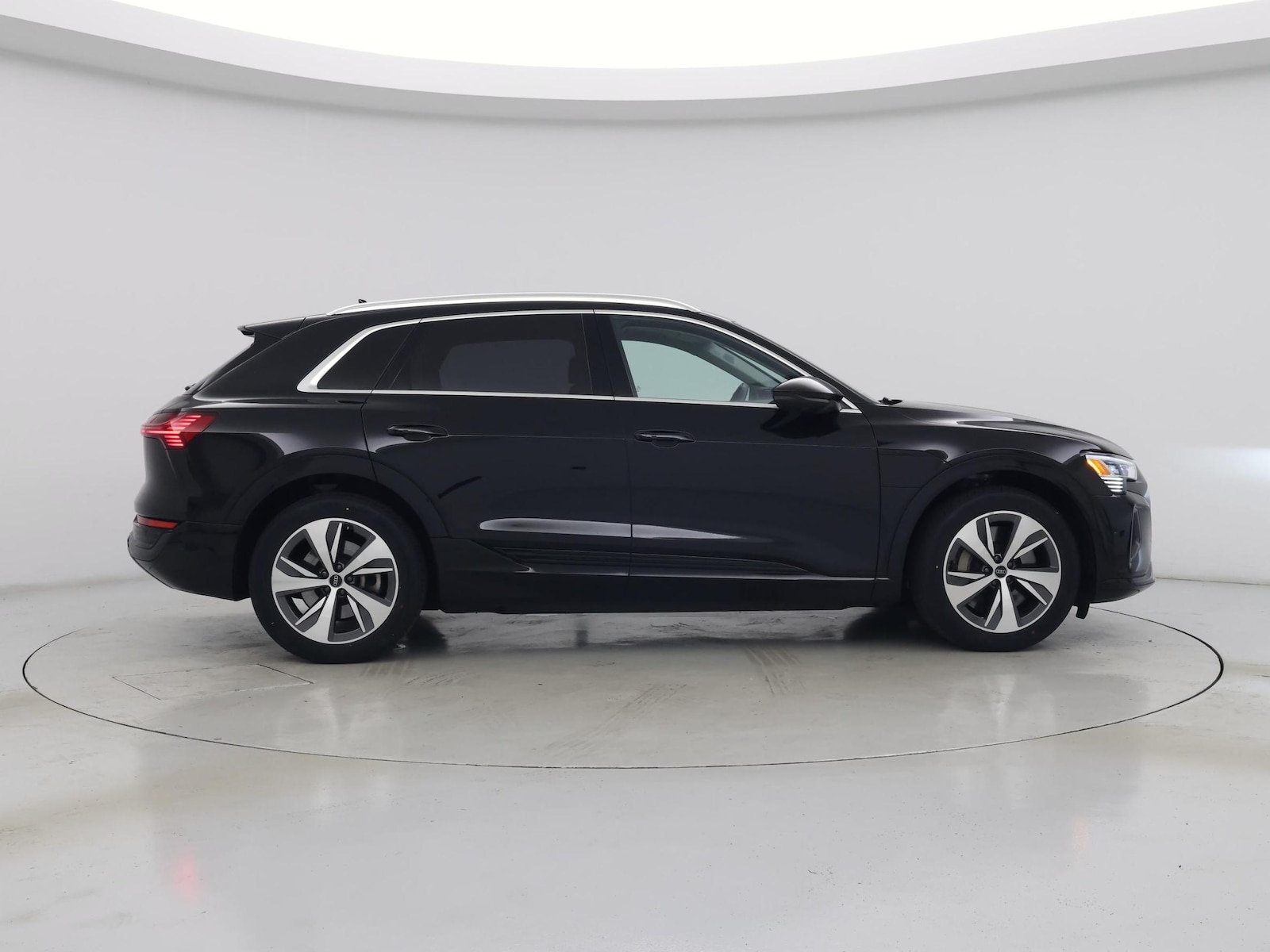 2024 Audi Q8 e-tron Premium Plus - Photo 8
