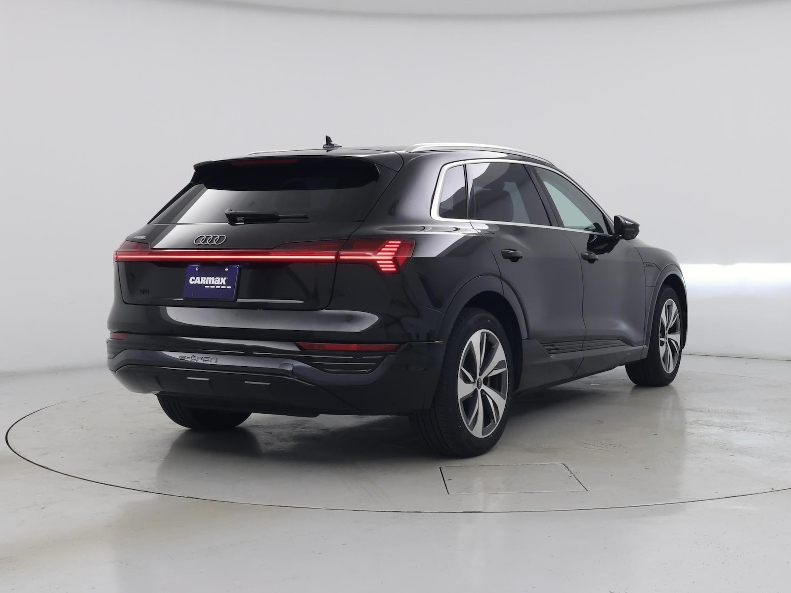 2024 Audi Q8 e-tron Premium Plus - Photo 9