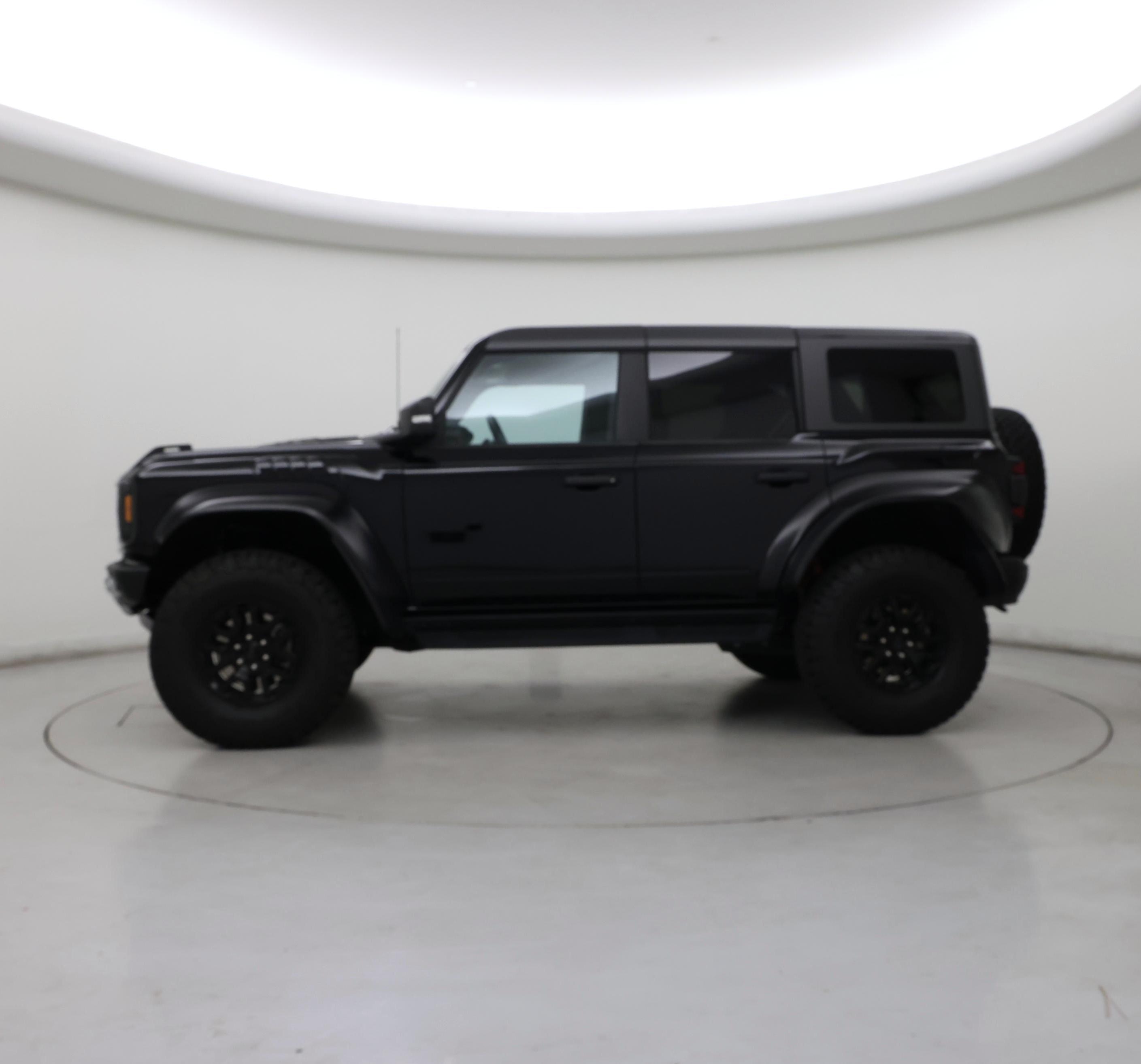 Thumbnail: 2023 Ford Bronco - 3