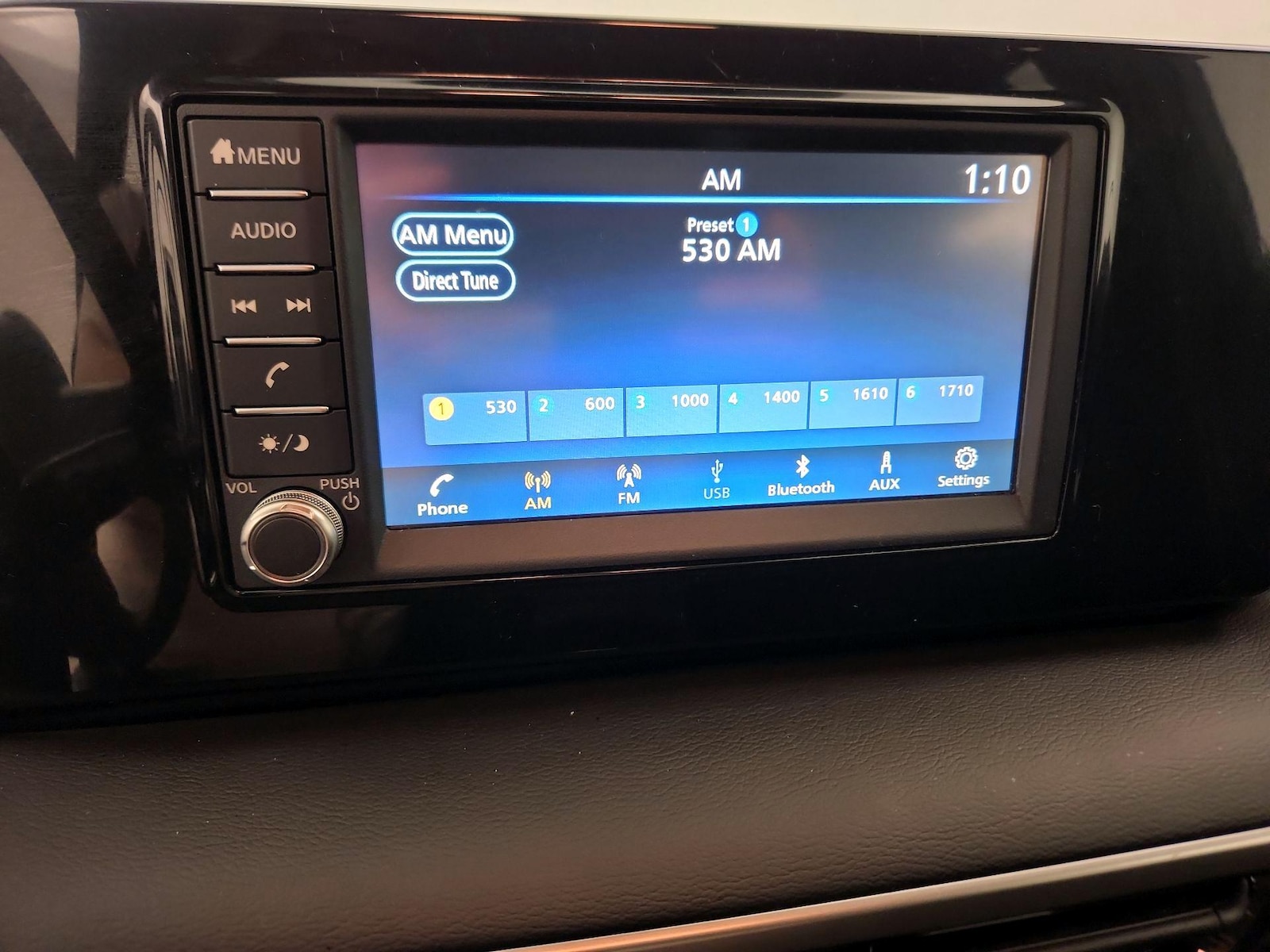 2025 Nissan Kicks S AWD - Photo 16