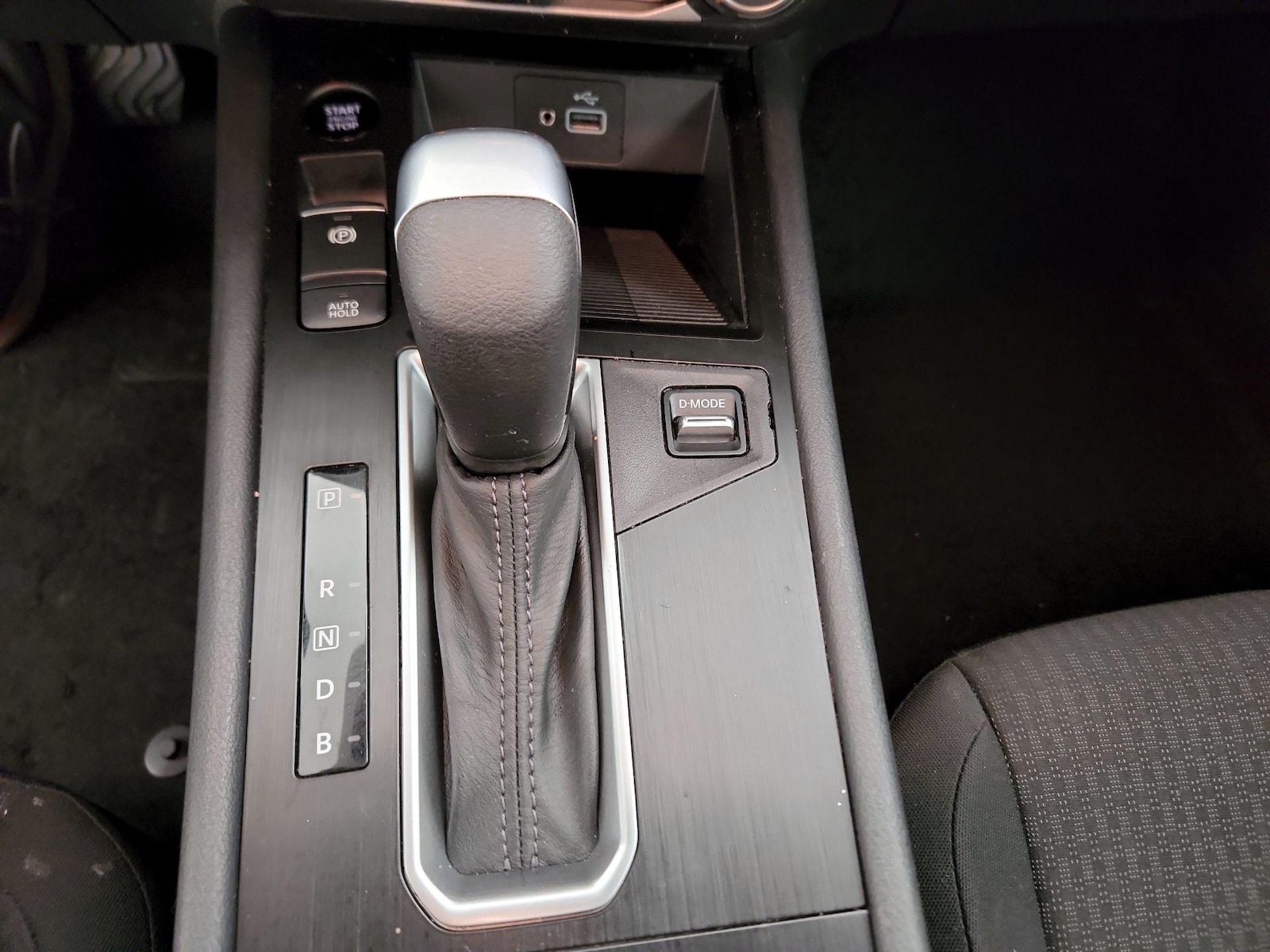 2025 Nissan Kicks S AWD - Photo 19