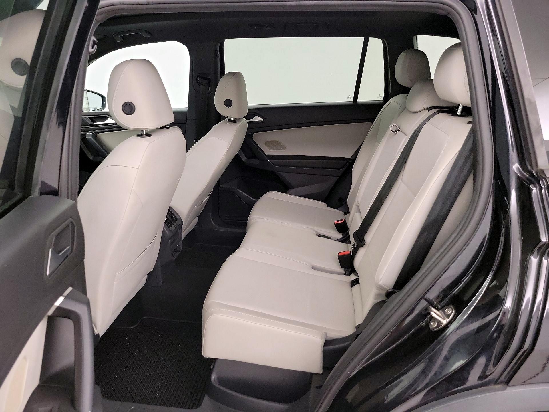Thumbnail: 2020 Volkswagen Tiguan - 20