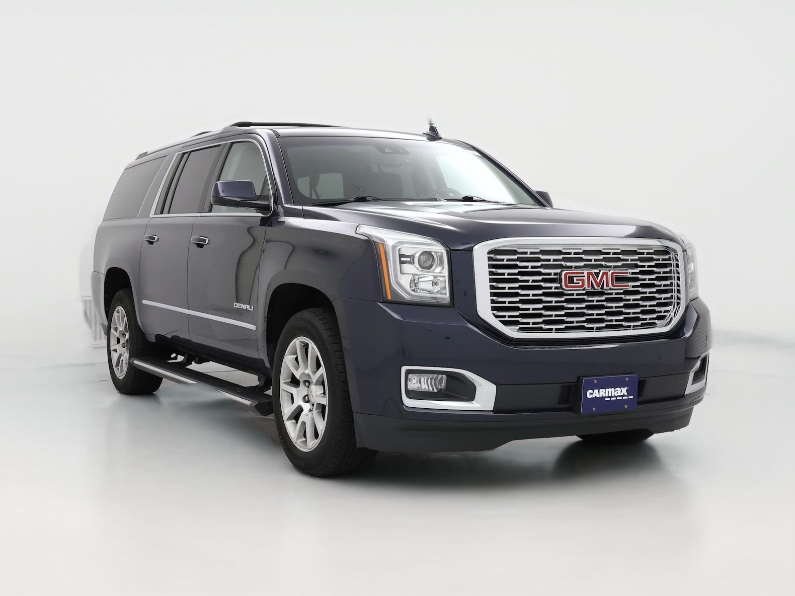 2019 GMC Yukon XL Denali - Photo 1