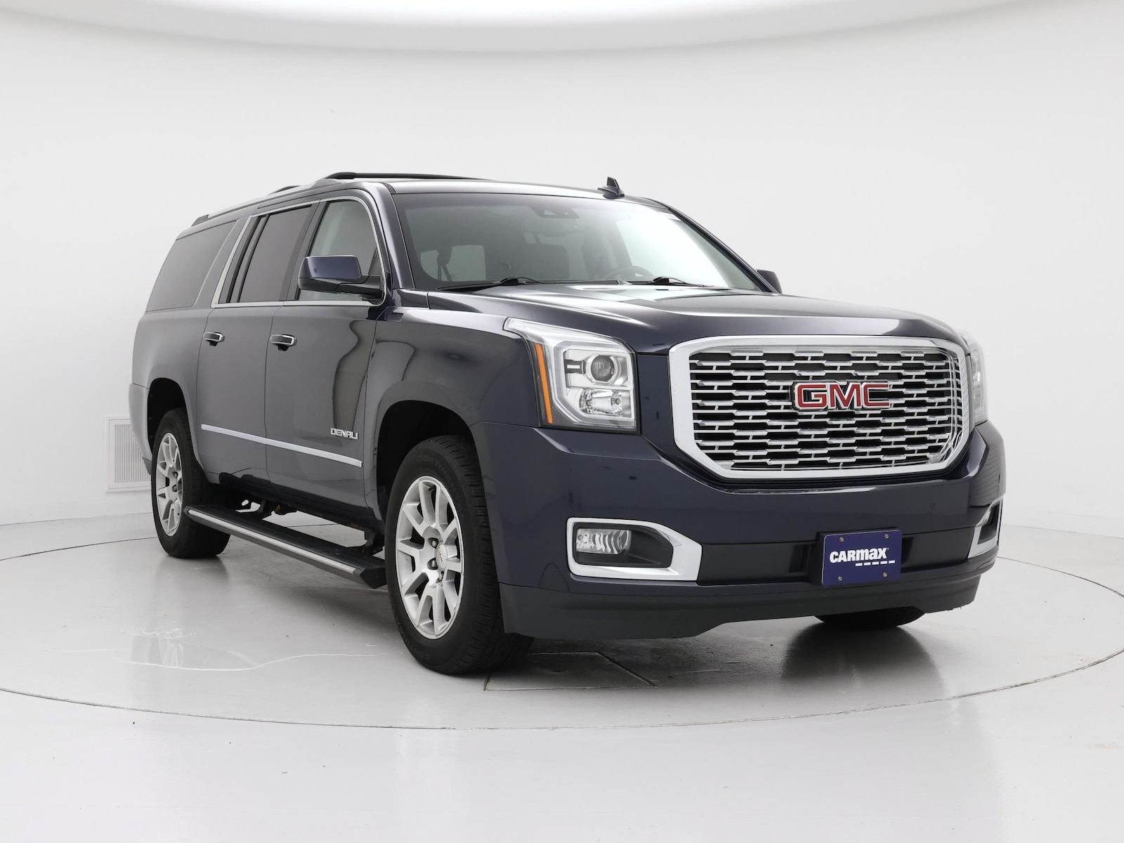 2019 GMC Yukon XL Denali - Photo 2