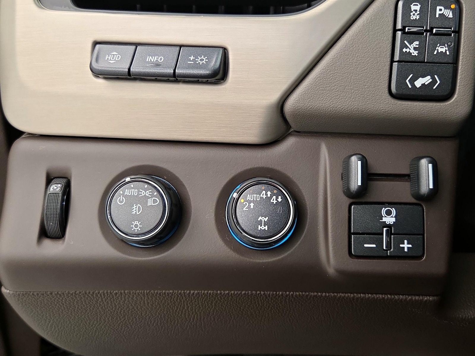 2019 GMC Yukon XL Denali - Photo 14
