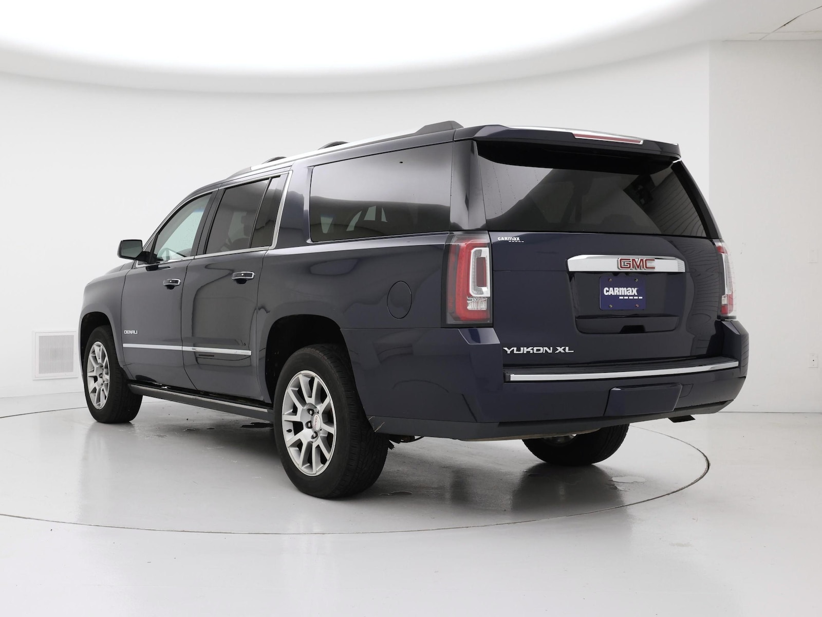2019 GMC Yukon XL Denali - Photo 3