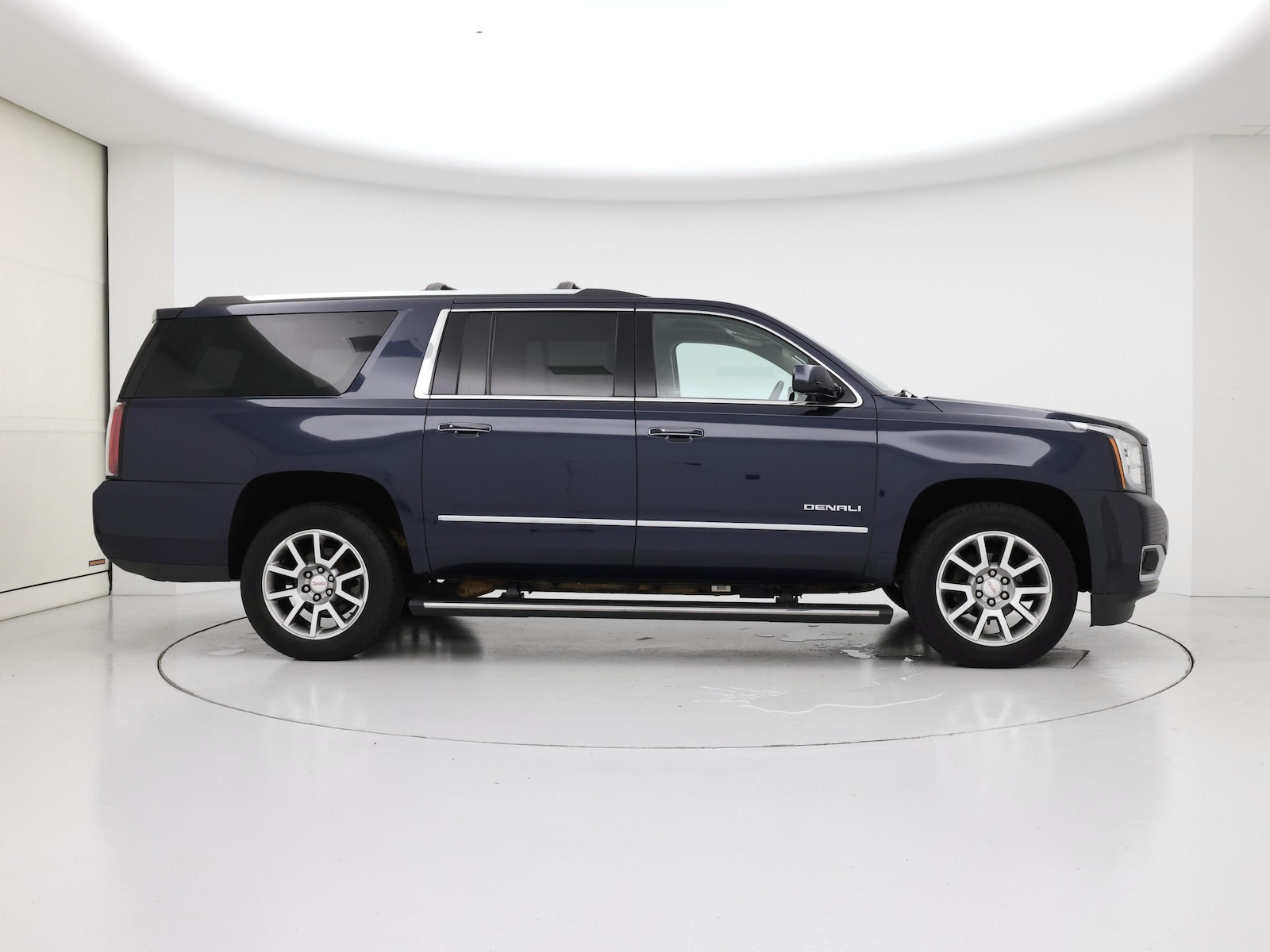 2019 GMC Yukon XL Denali - Photo 8