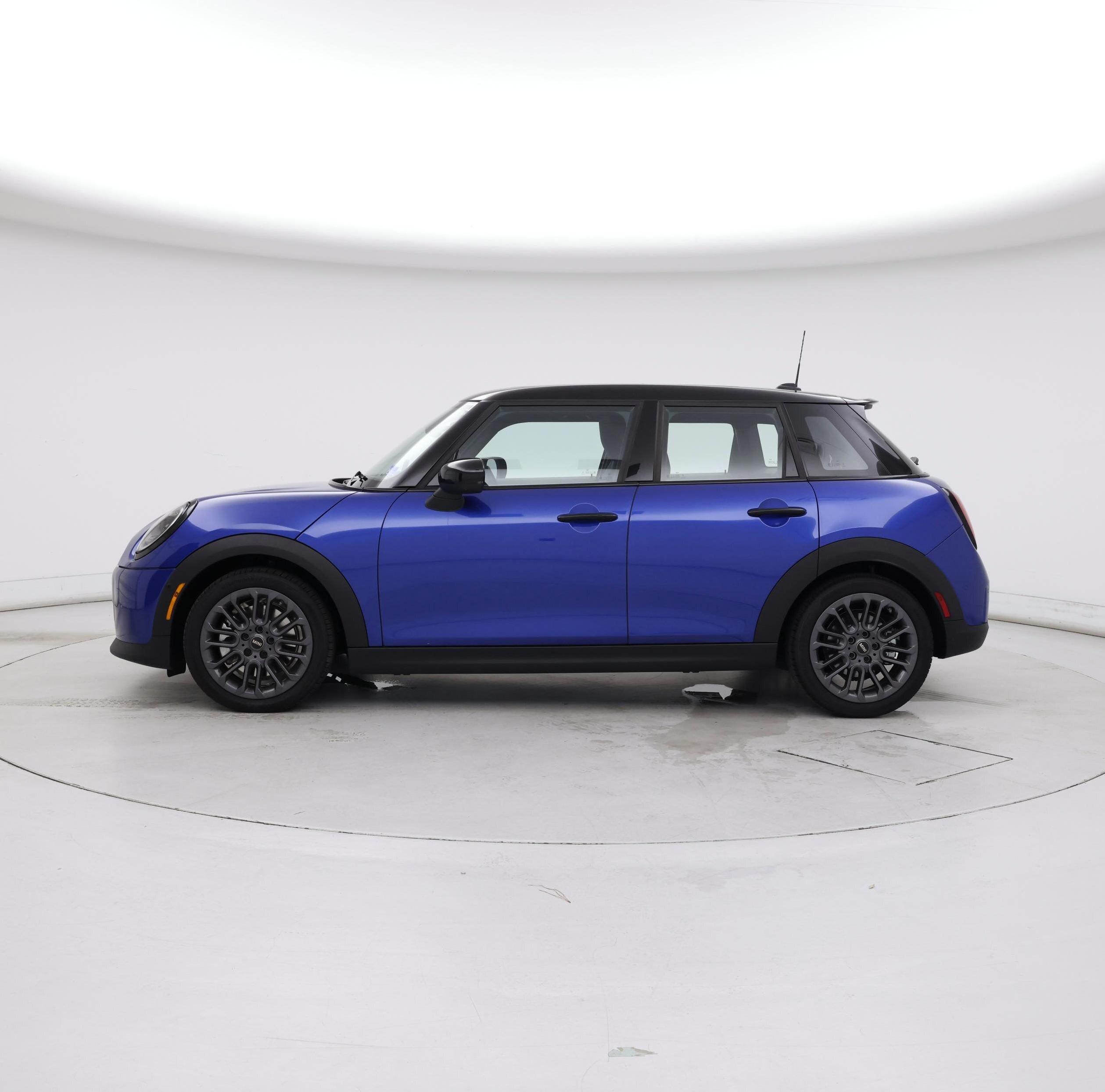 Thumbnail: 2026 MINI Cooper Hardtop - 3