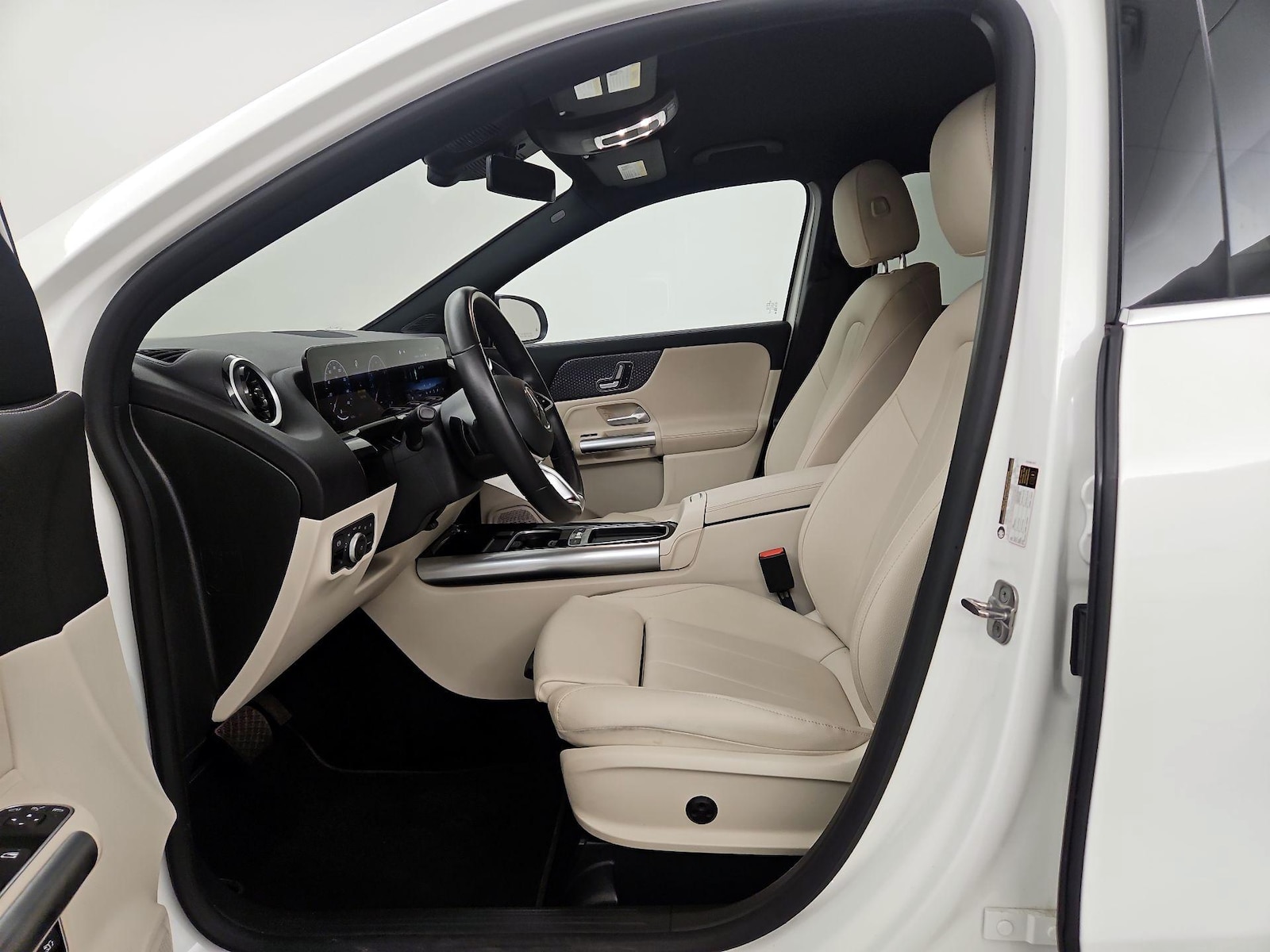 2025 Mercedes-Benz GLA GLA250 - Photo 12