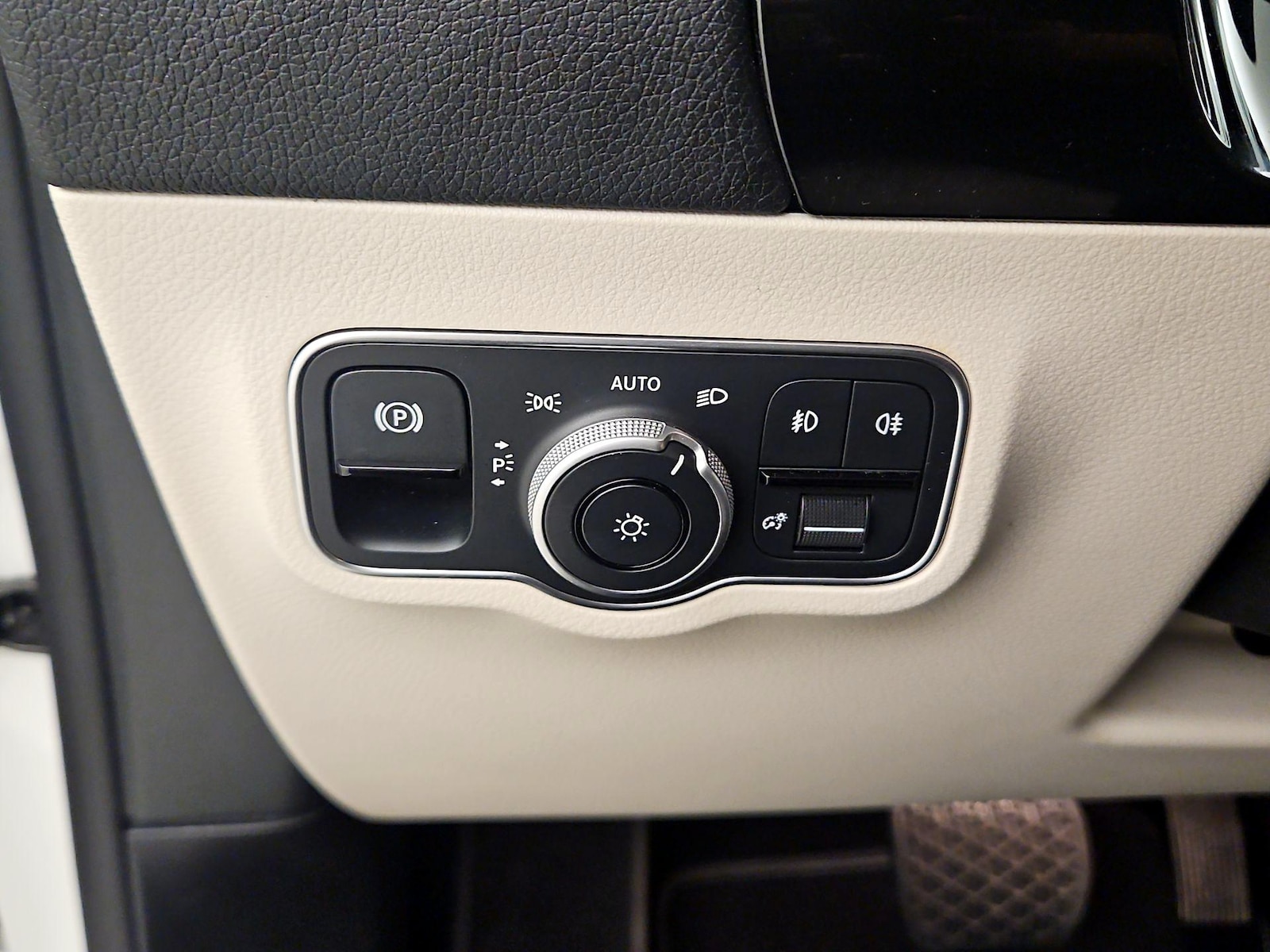 2025 Mercedes-Benz GLA GLA250 - Photo 14