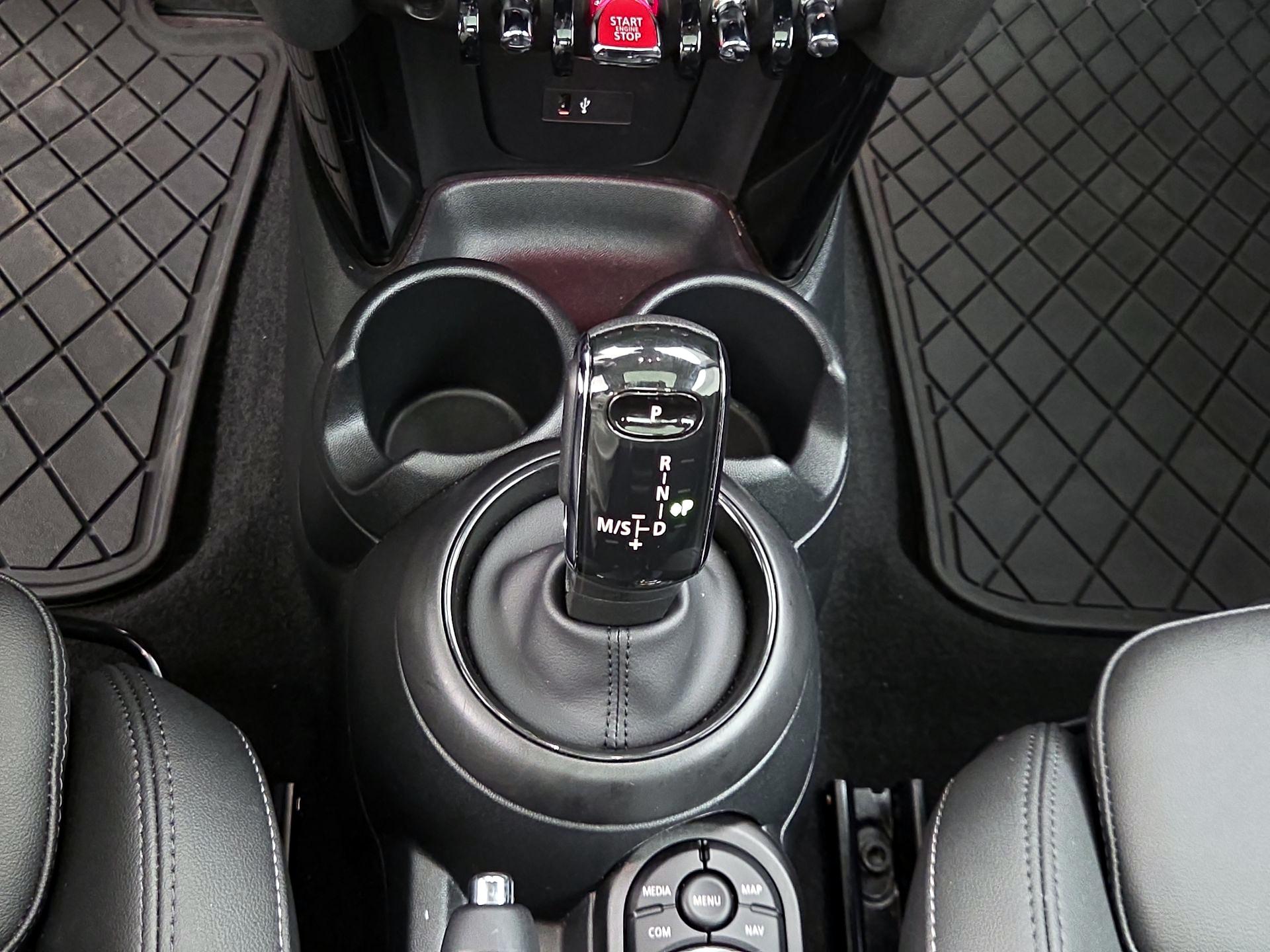 Thumbnail: 2024 MINI Cooper Hardtop - 18