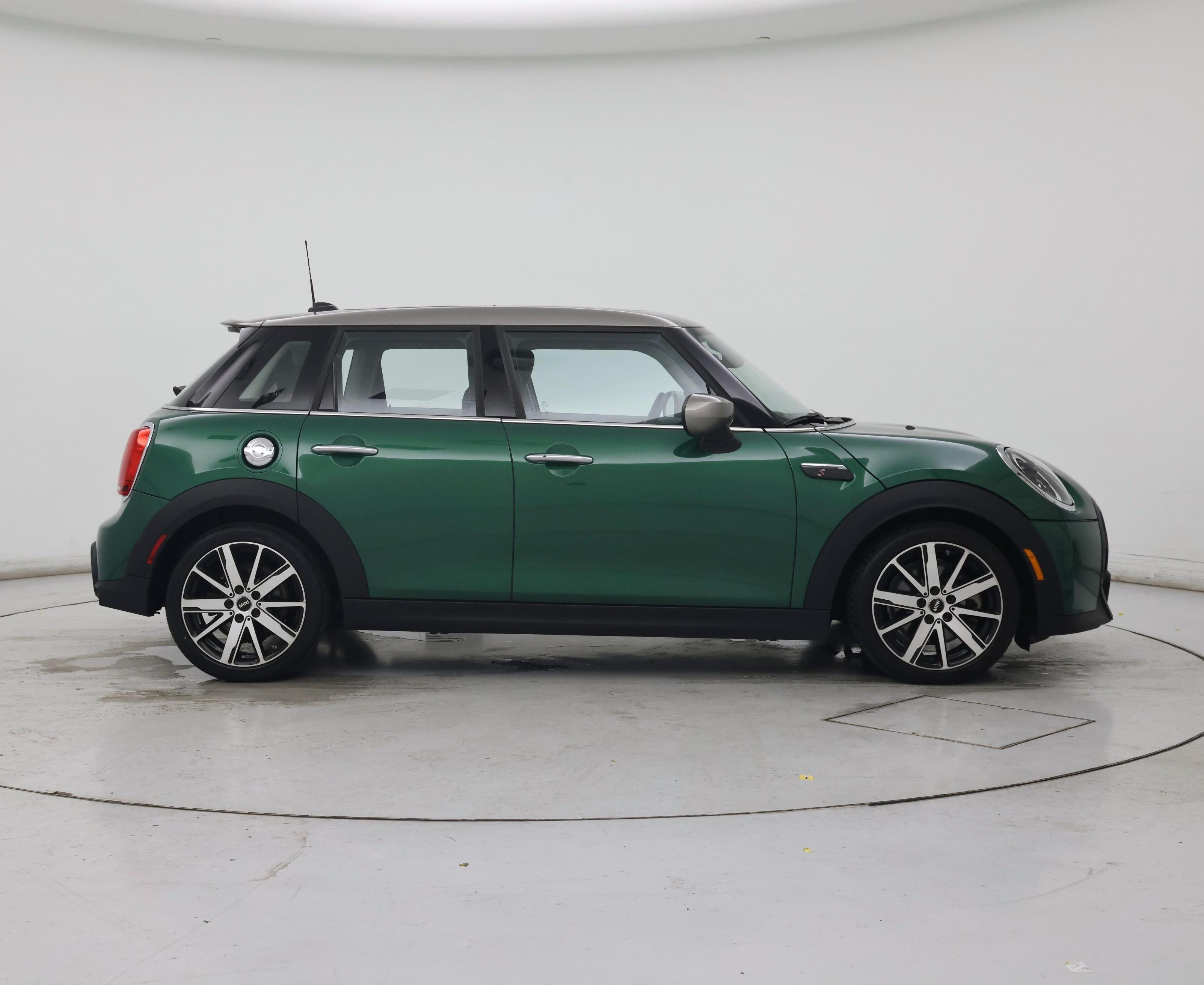 Thumbnail: 2024 MINI Cooper Hardtop - 7