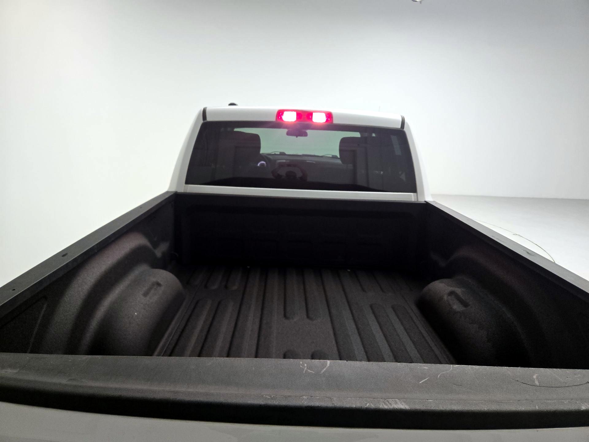 Thumbnail: 2021 RAM 1500 Classic - 19