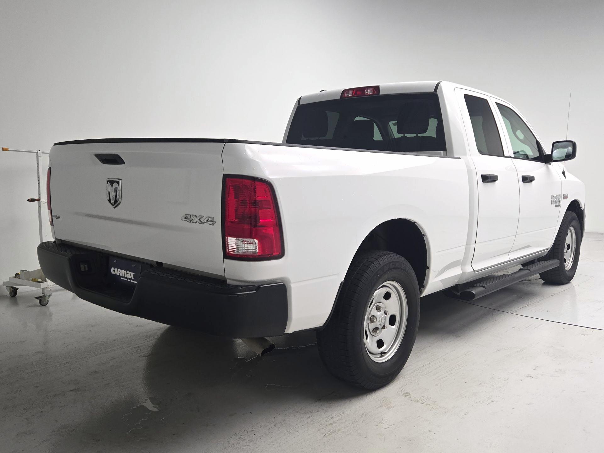 Thumbnail: 2021 RAM 1500 Classic - 5