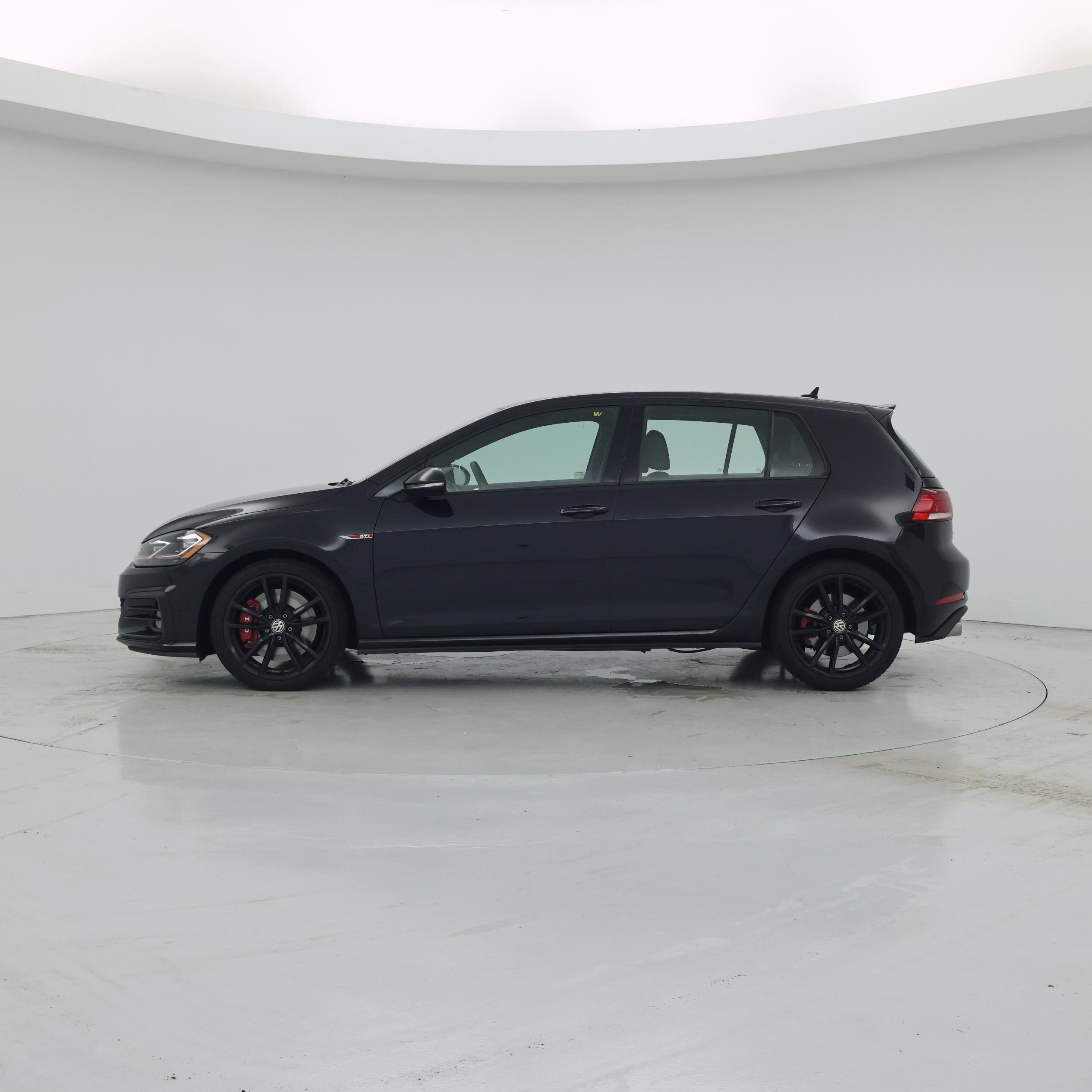 Thumbnail: 2021 Volkswagen Golf - 3