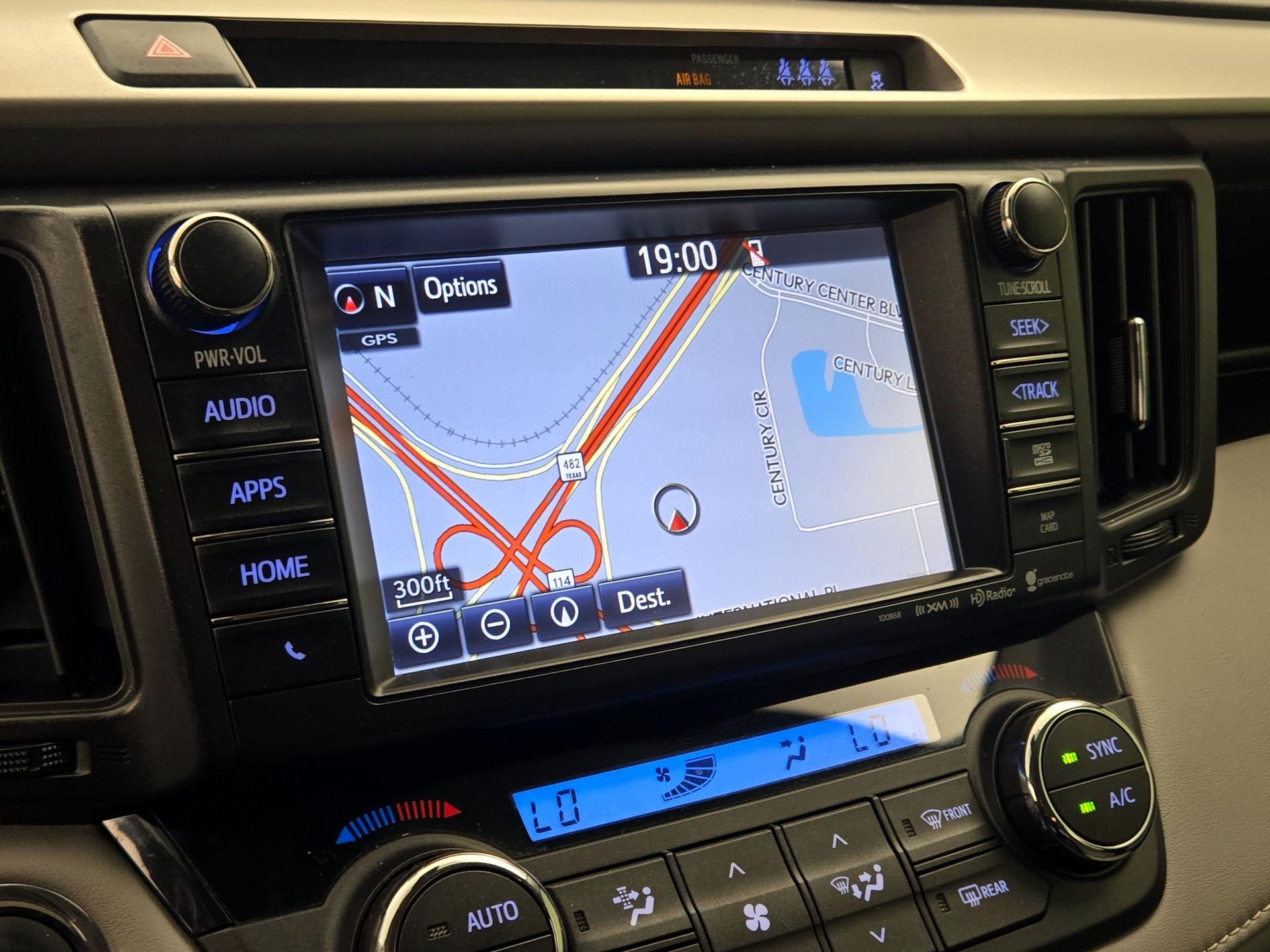 Thumbnail: 2018 Toyota RAV4 - 14